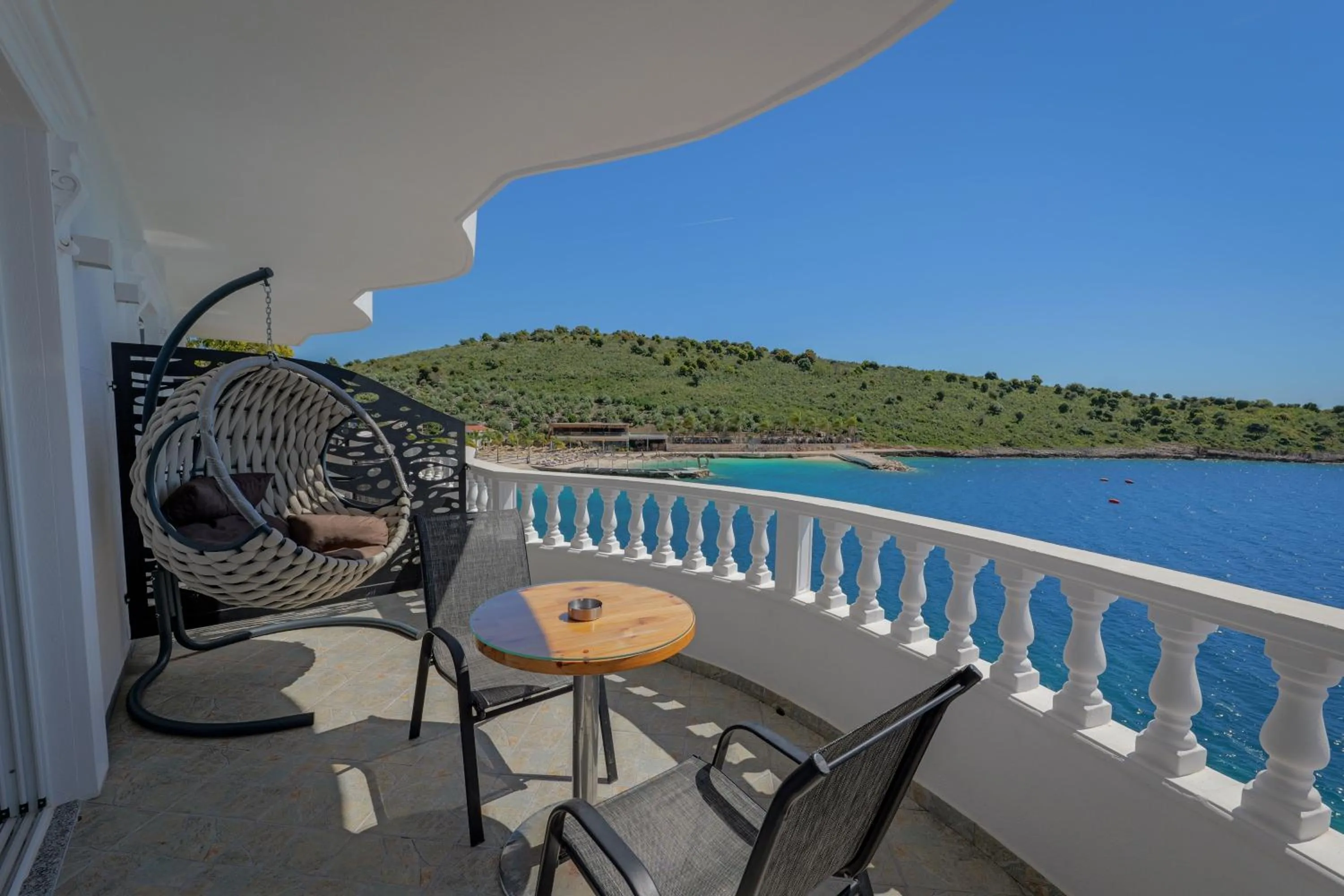 Day in Villa Juna Beach