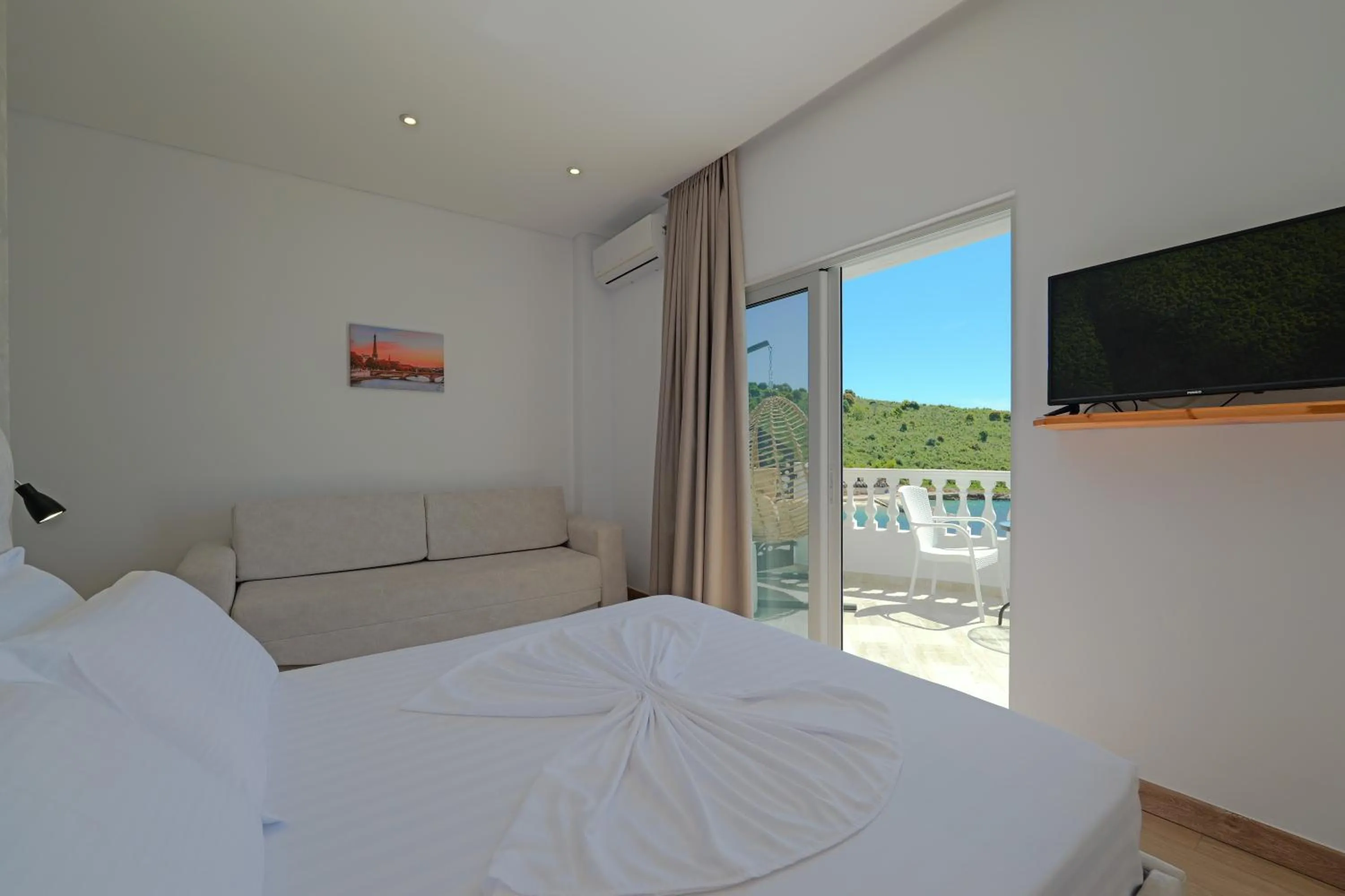 Bed in Villa Juna Beach