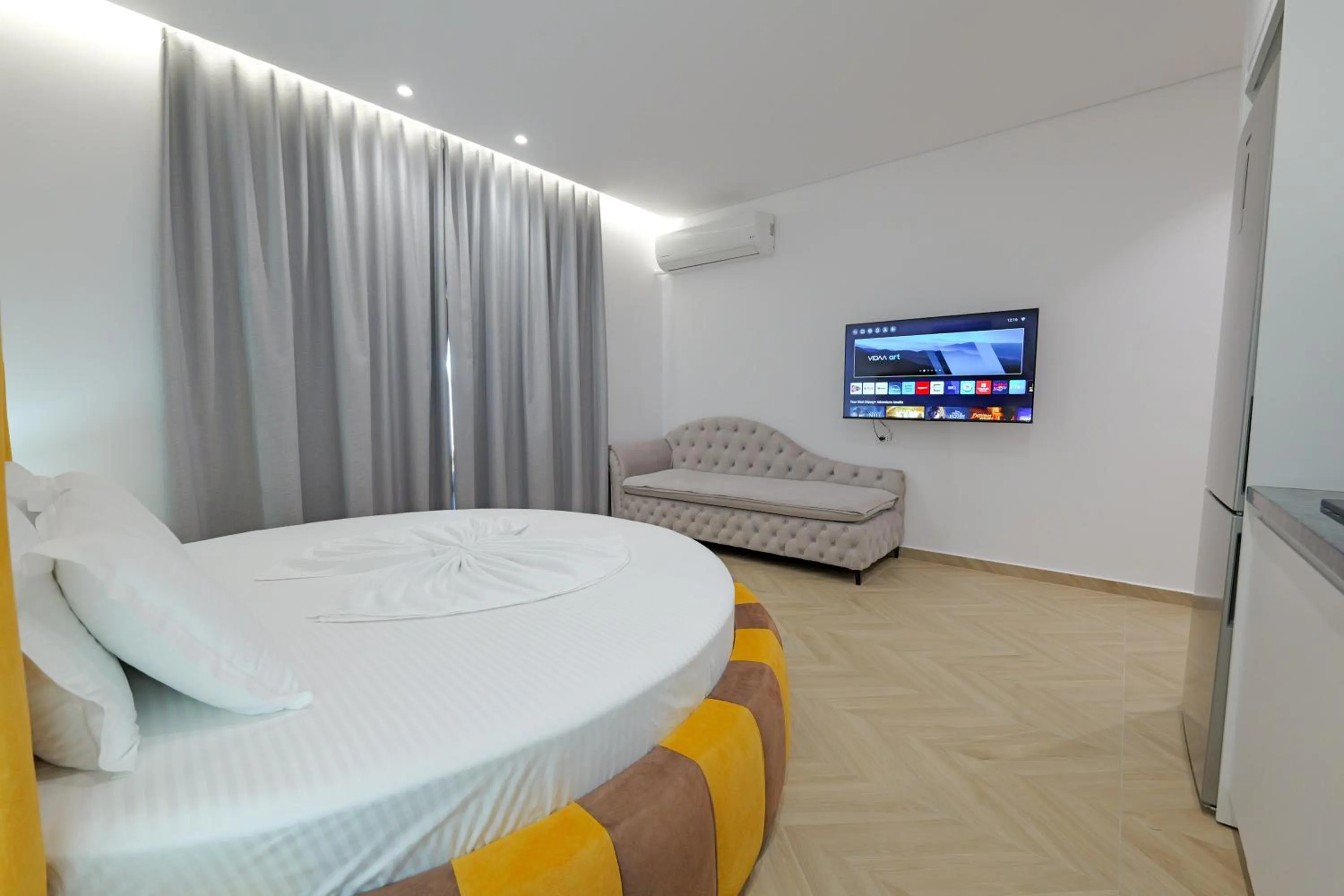 Bed in Villa Juna Beach