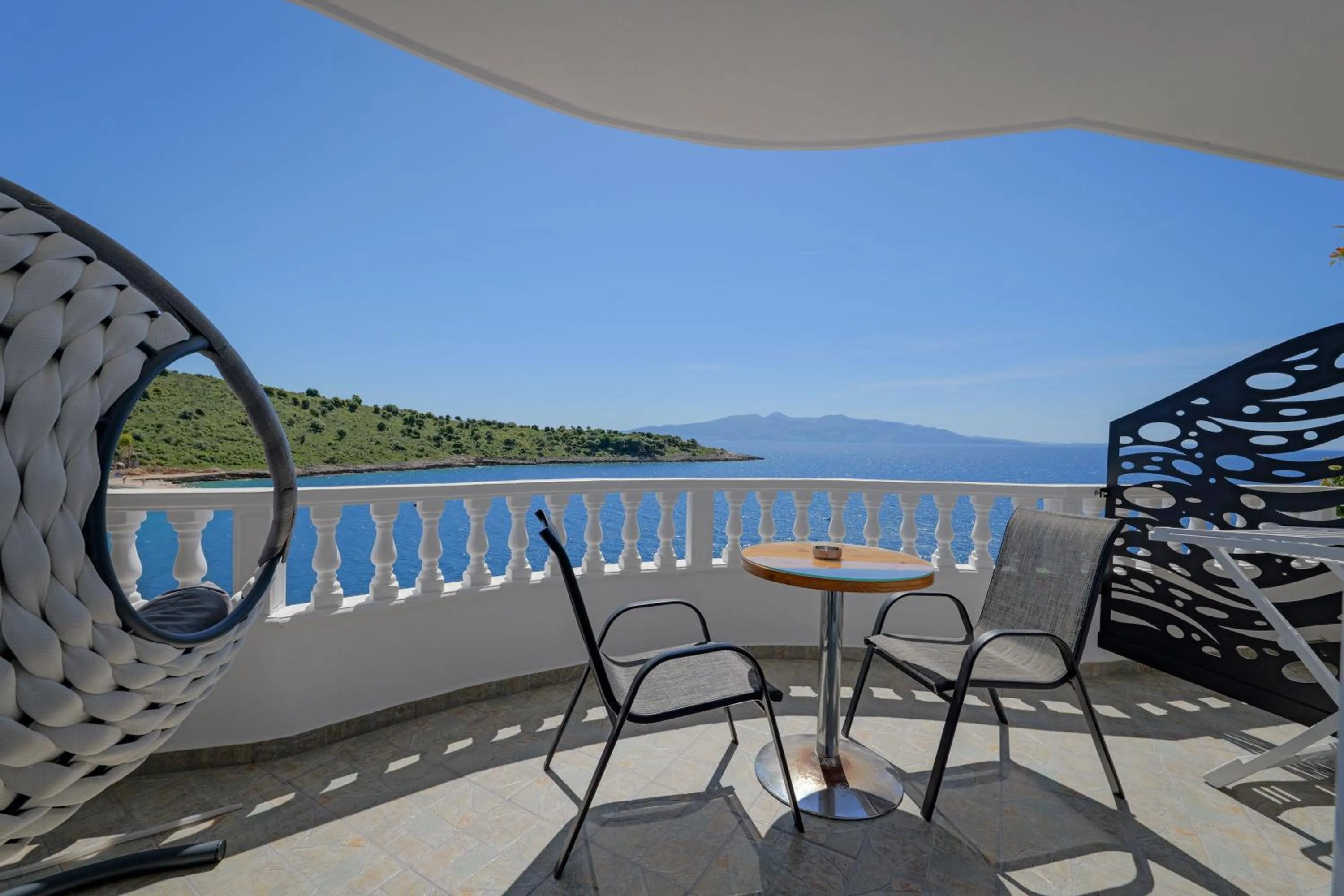 Day in Villa Juna Beach