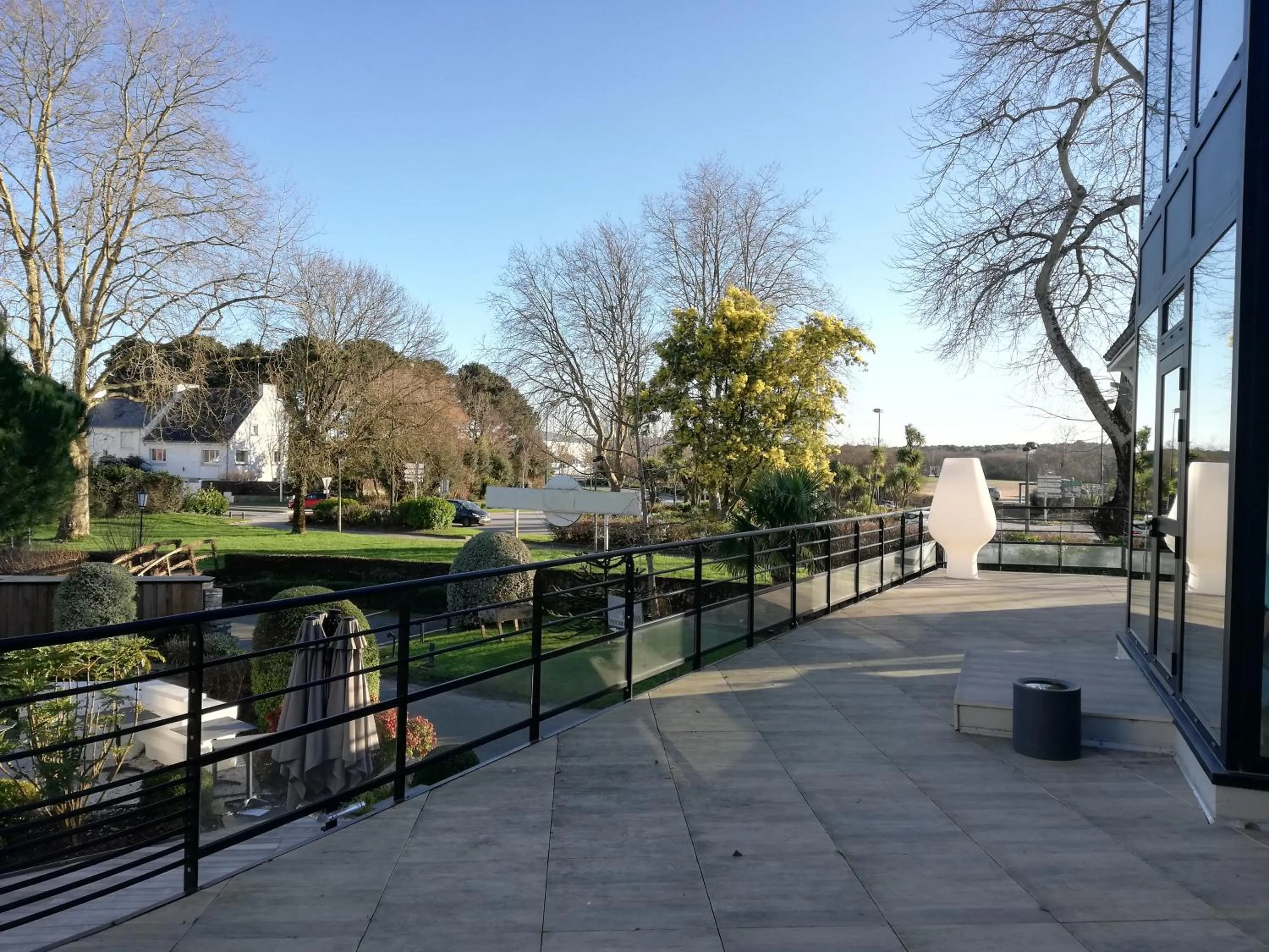 Garden view in Logis Golfe Hotel