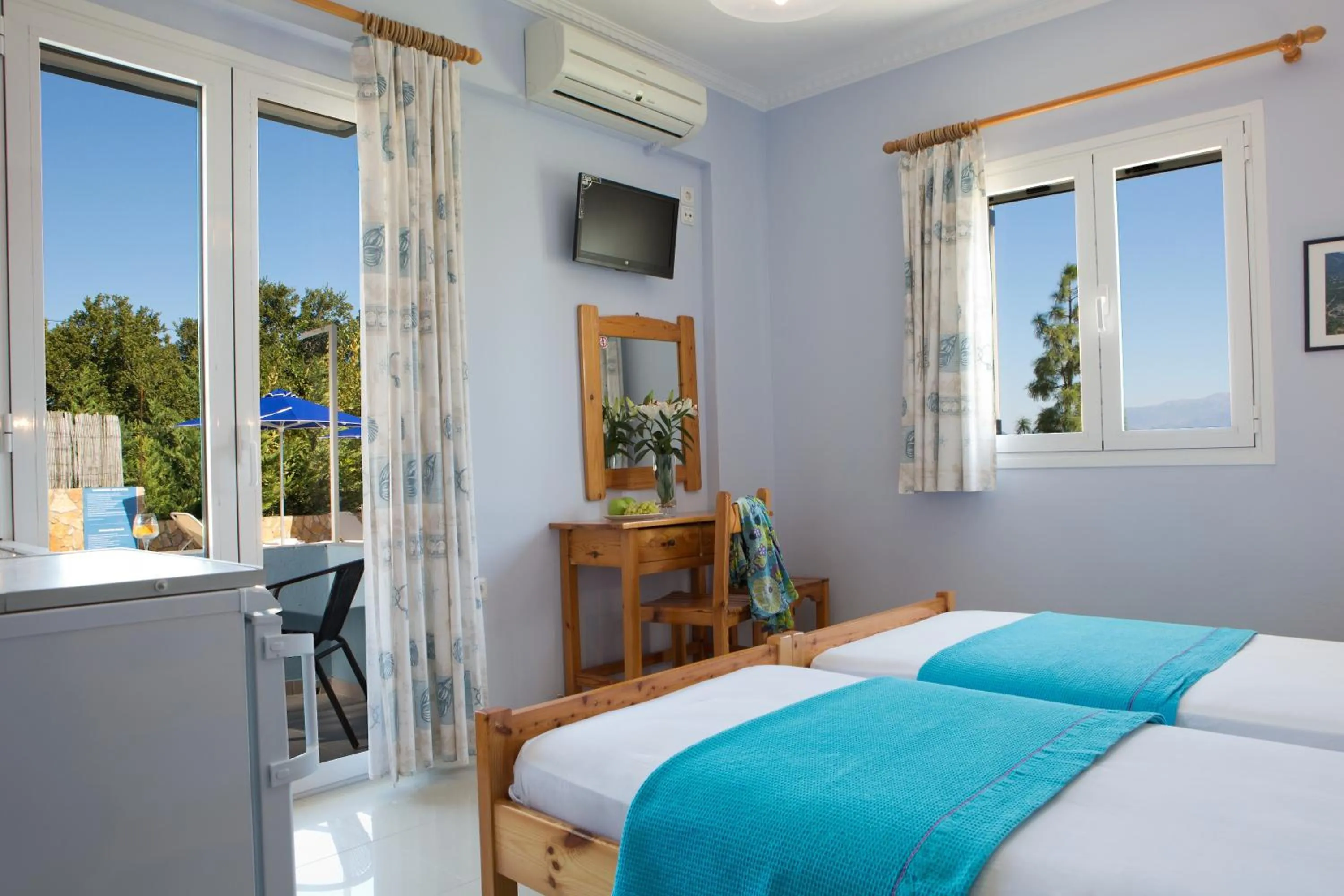 Photo of the whole room, Bed in Jimmy's House