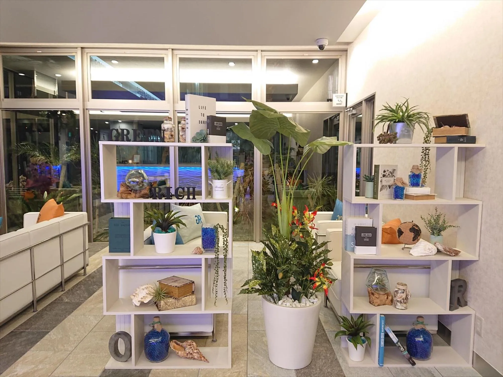 Lobby or reception in Green Rich Hotel Okinawa Nago (Artificial hot spring Futamata Yunohana)