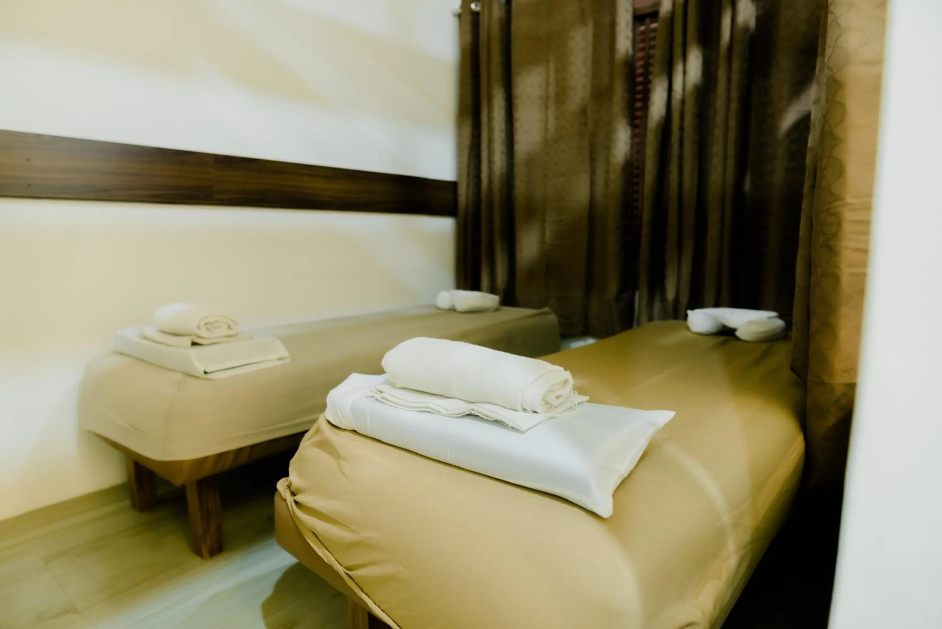 Spa and wellness centre/facilities, Bed in The Horizon Suites and Arcade