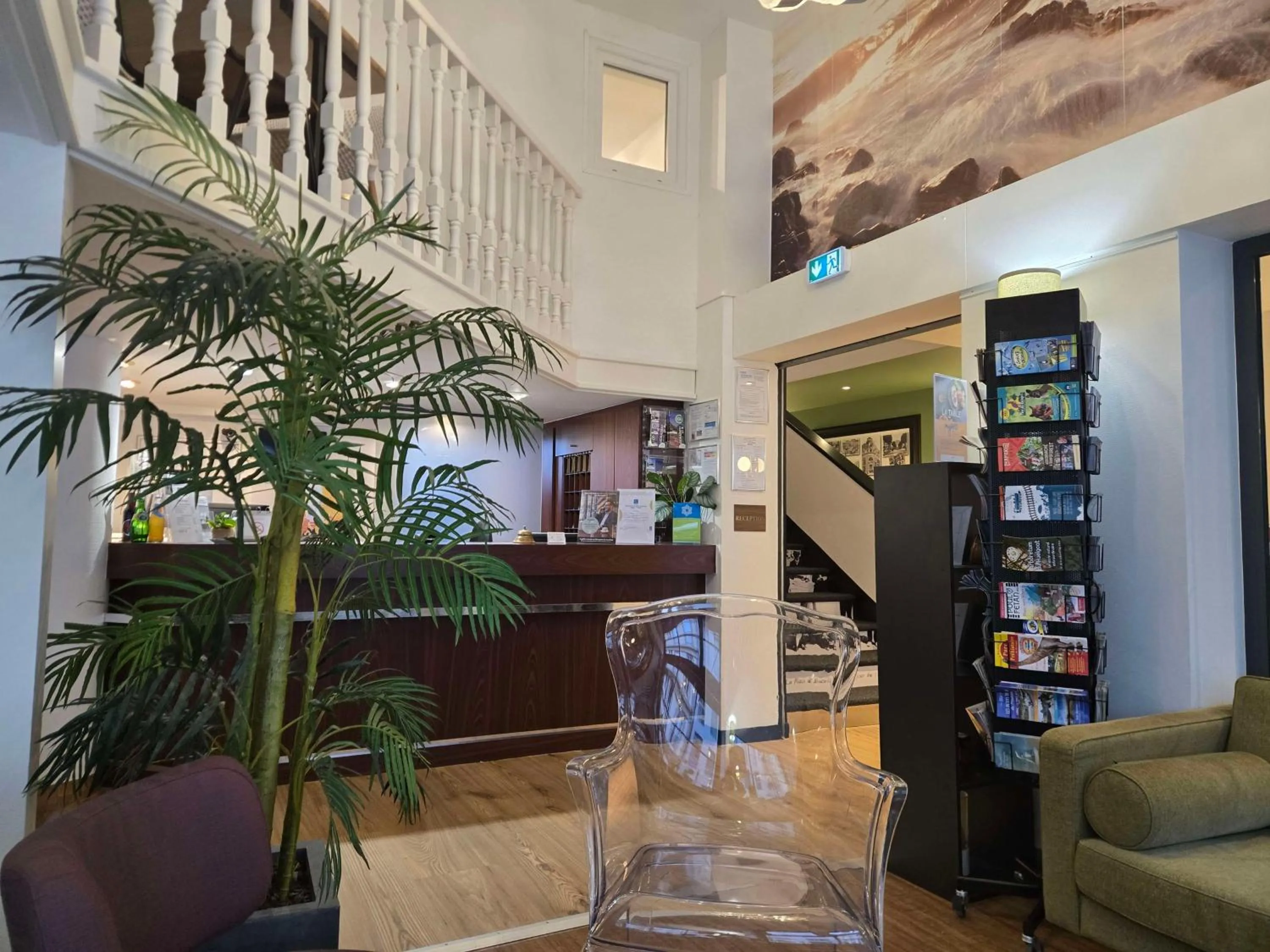 Lobby or reception in Sure Hotel By Best Western Lorient Centre