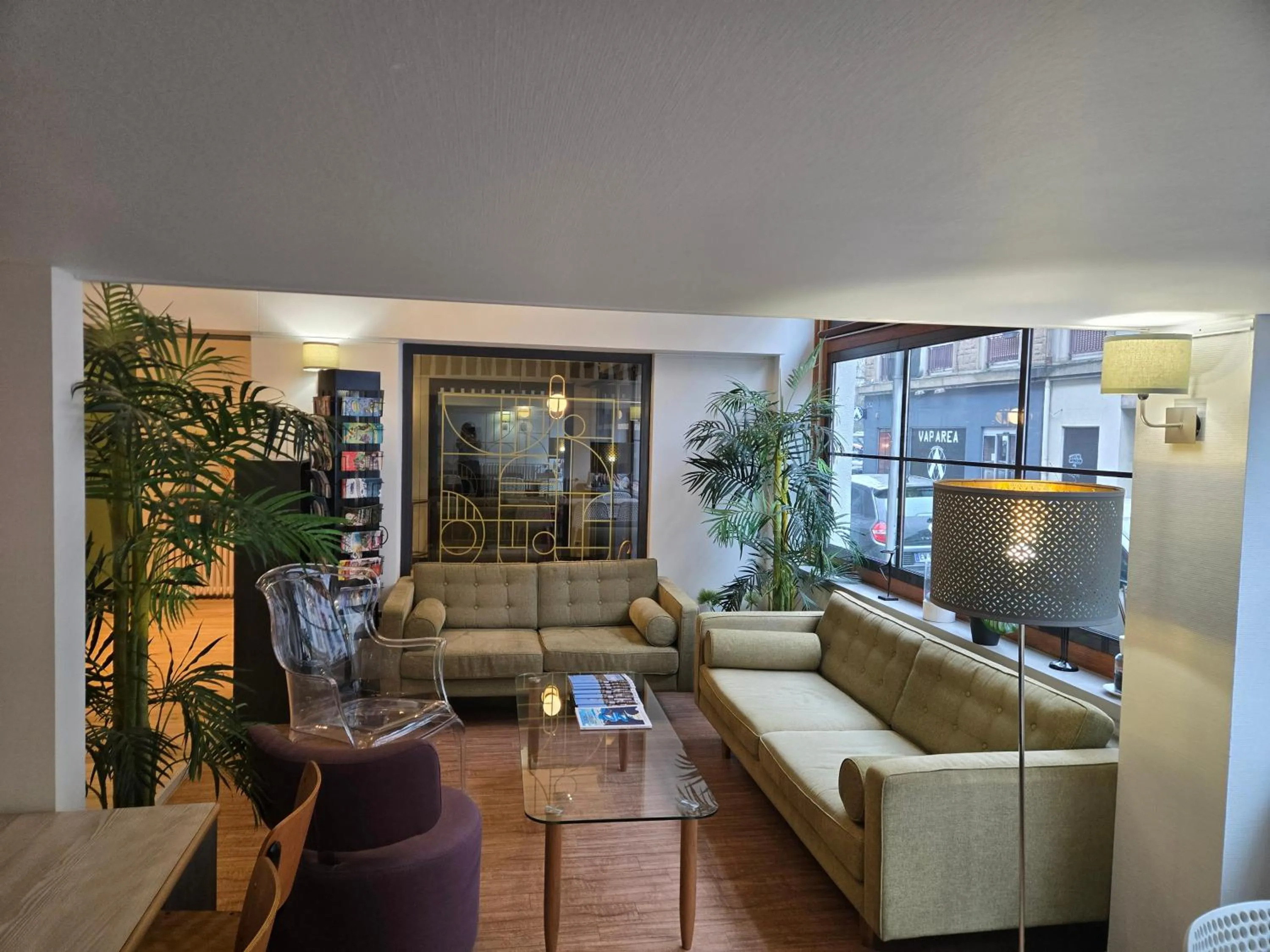 Living room in Sure Hotel By Best Western Lorient Centre