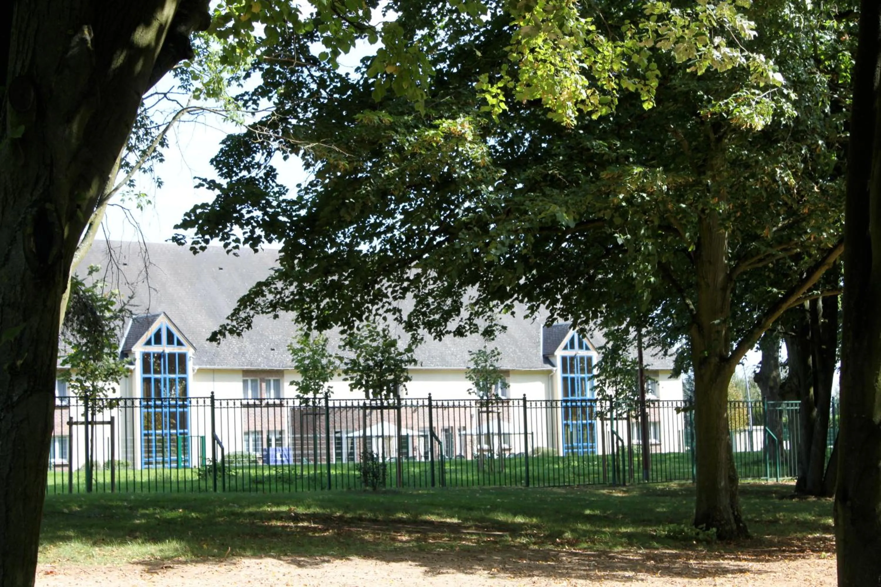 Area and facilities in The Originals City Hôtel, Aéroport Beauvais