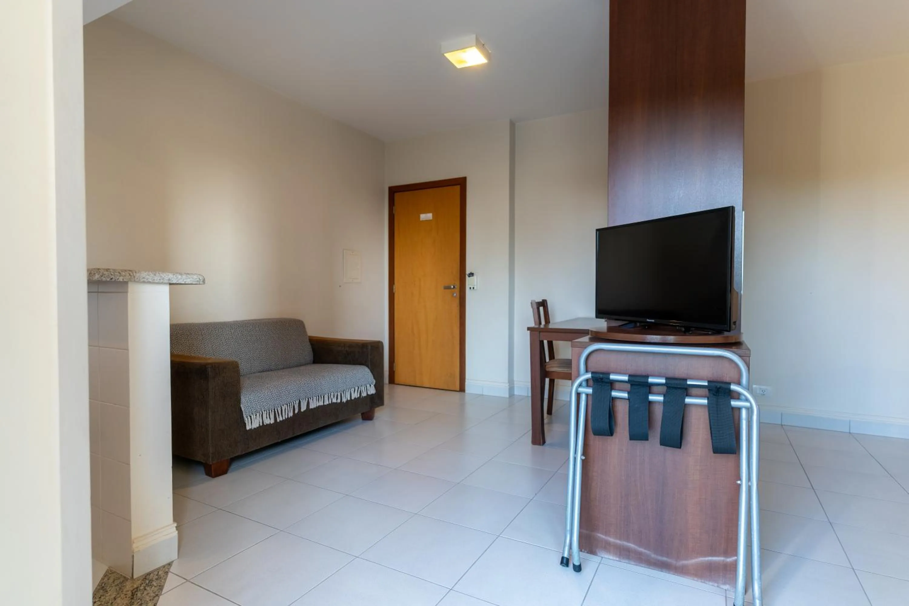 Communal lounge/ TV room in Hotel Cianorte Diamond