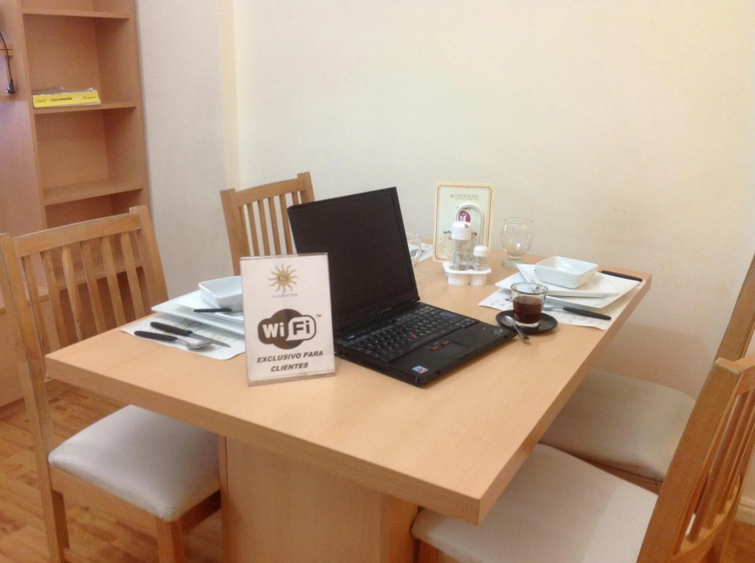 Dining area in Callao Suites Recoleta