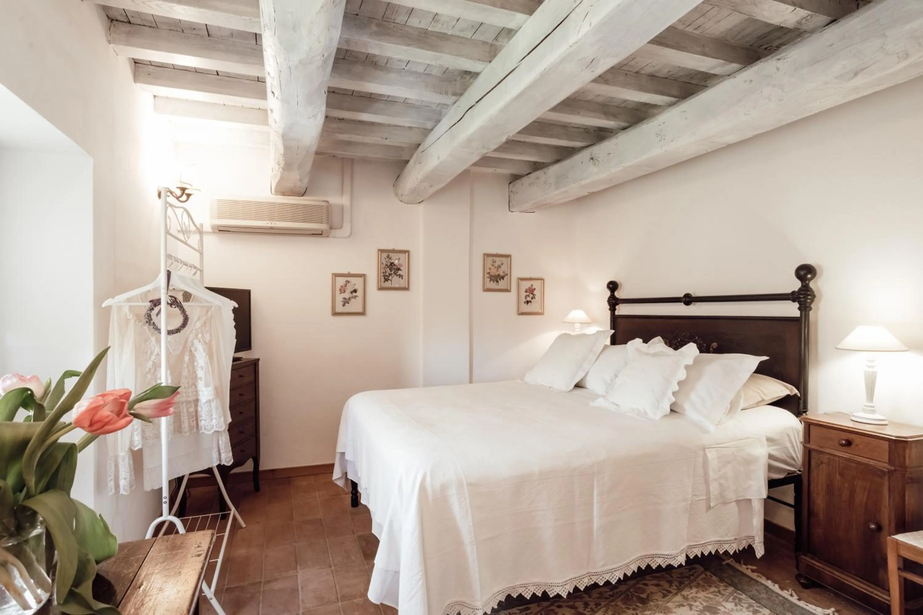 Bed in b&b casatorre