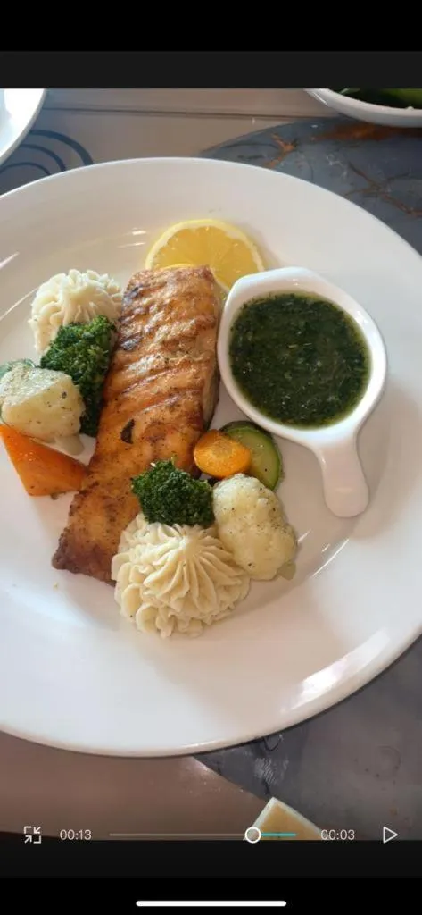 Restaurant/places to eat in Arabian Palm Hotel