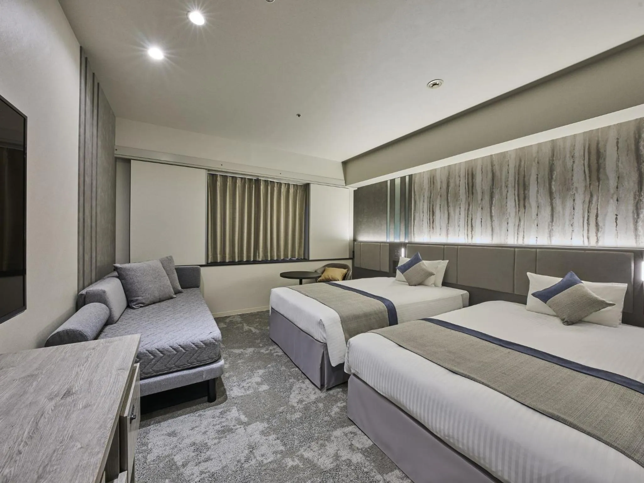 Photo of the whole room, Bed in Hotel Villa Fontaine Grand Tokyo-Shiodome