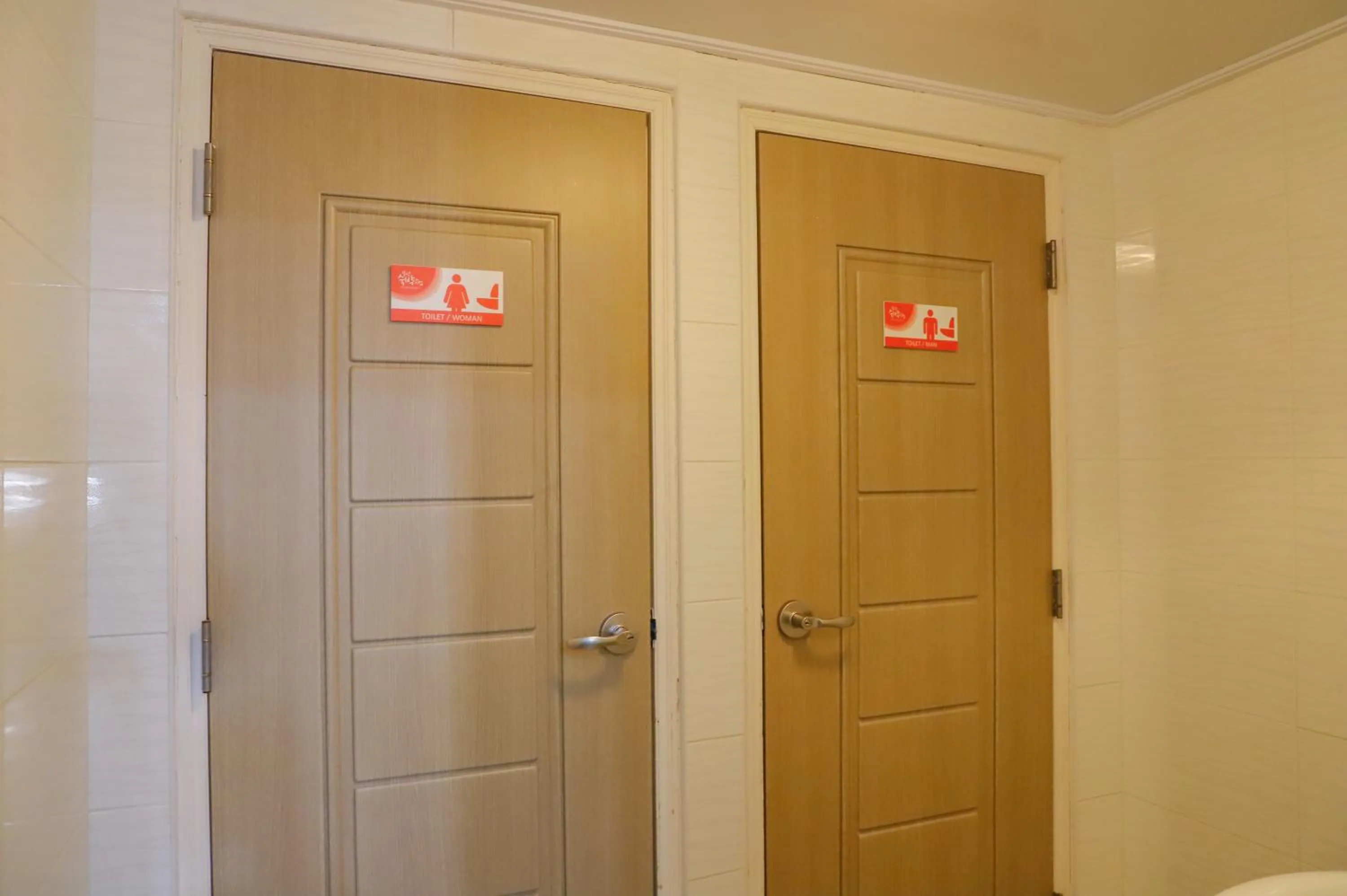 Toilet in Busan Sukbak Dot Com Guesthouse