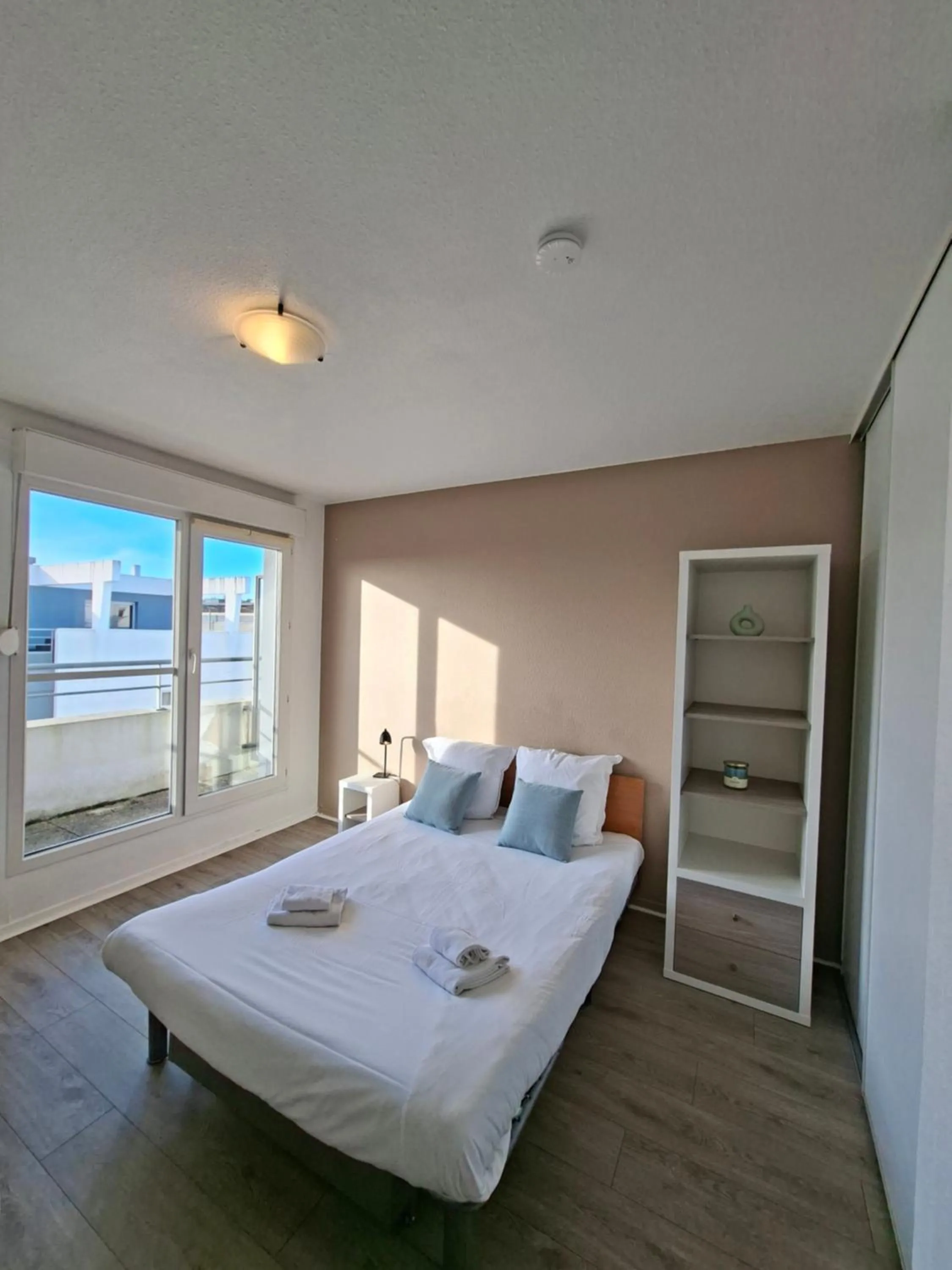 Bed in Séjours & Affaires La Rochelle Les Minimes