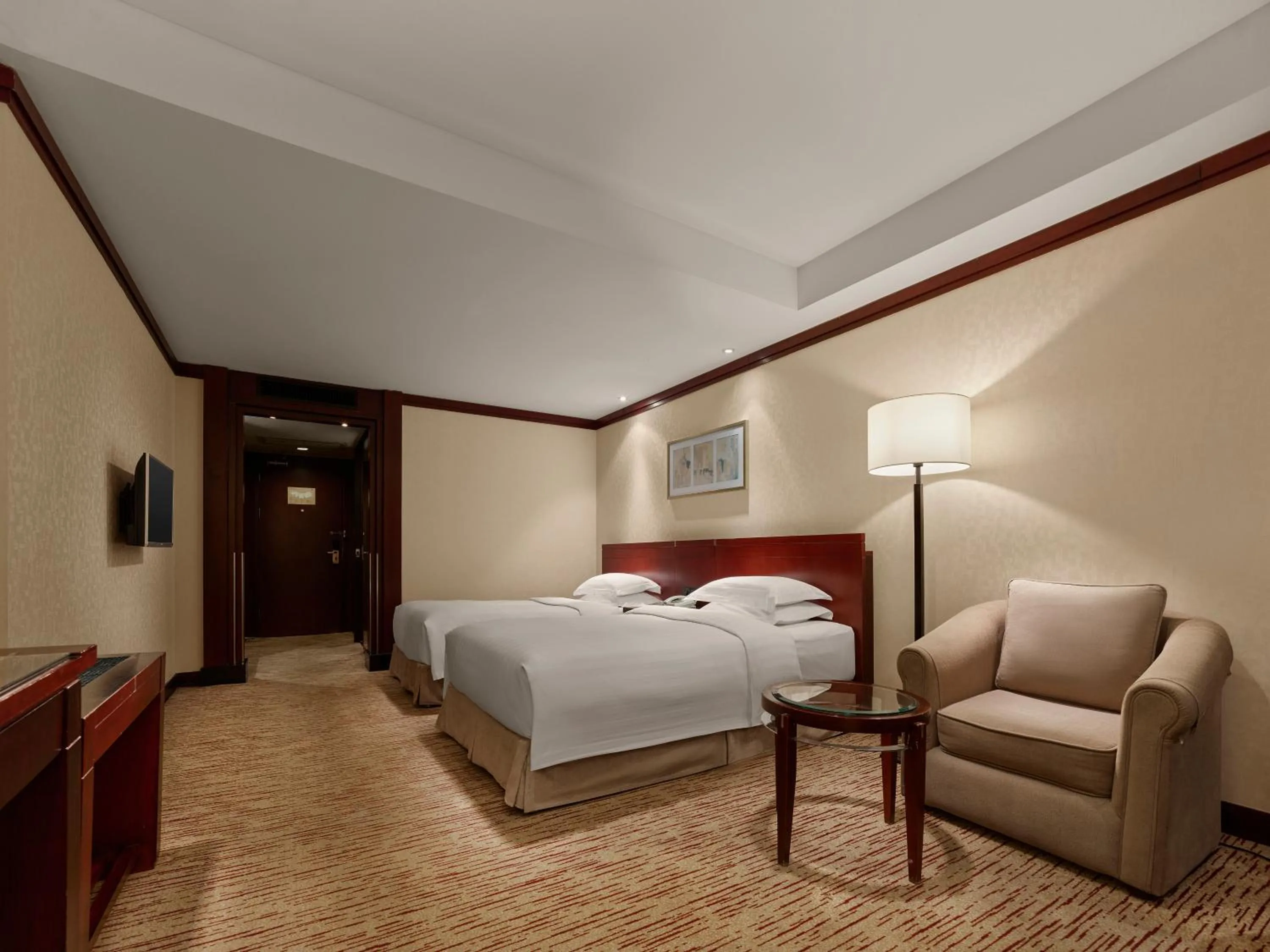 Photo of the whole room, Bed in Beijing Poly Plaza Hotel