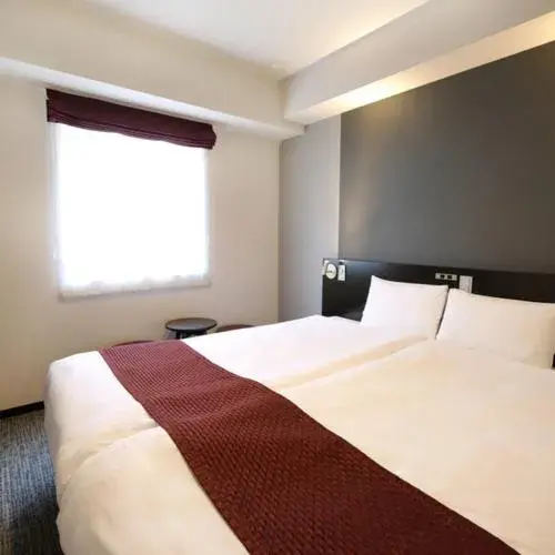 Moderate King Room, Non-Smoking - single occupancy in Hotel Villa Fontaine Tokyo-Kudanshita Moderate King Room, Non-Smoking - single occupancy in Hotel Villa Fontaine Tokyo-Kudanshita