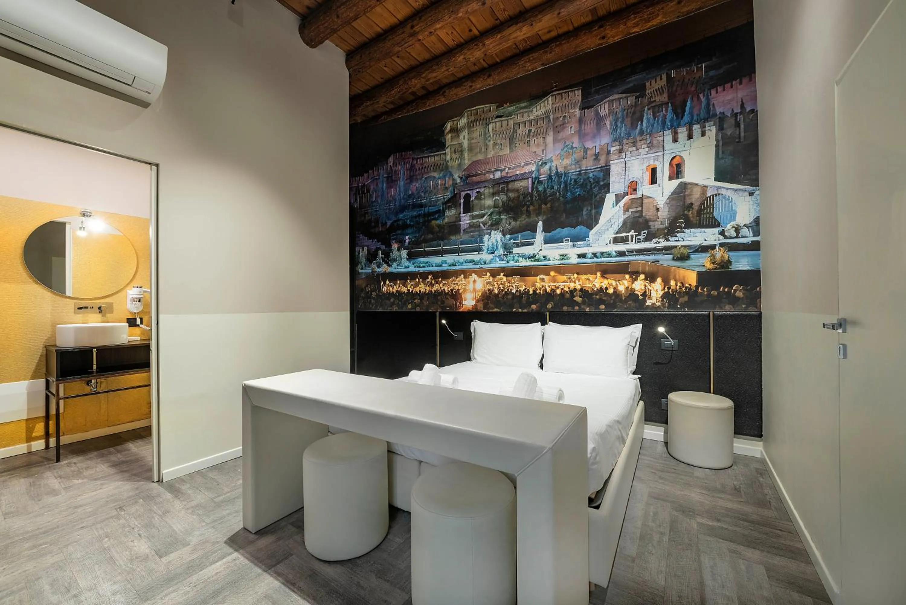 Bed in Italianflat - Theatrum Rooms and Suite