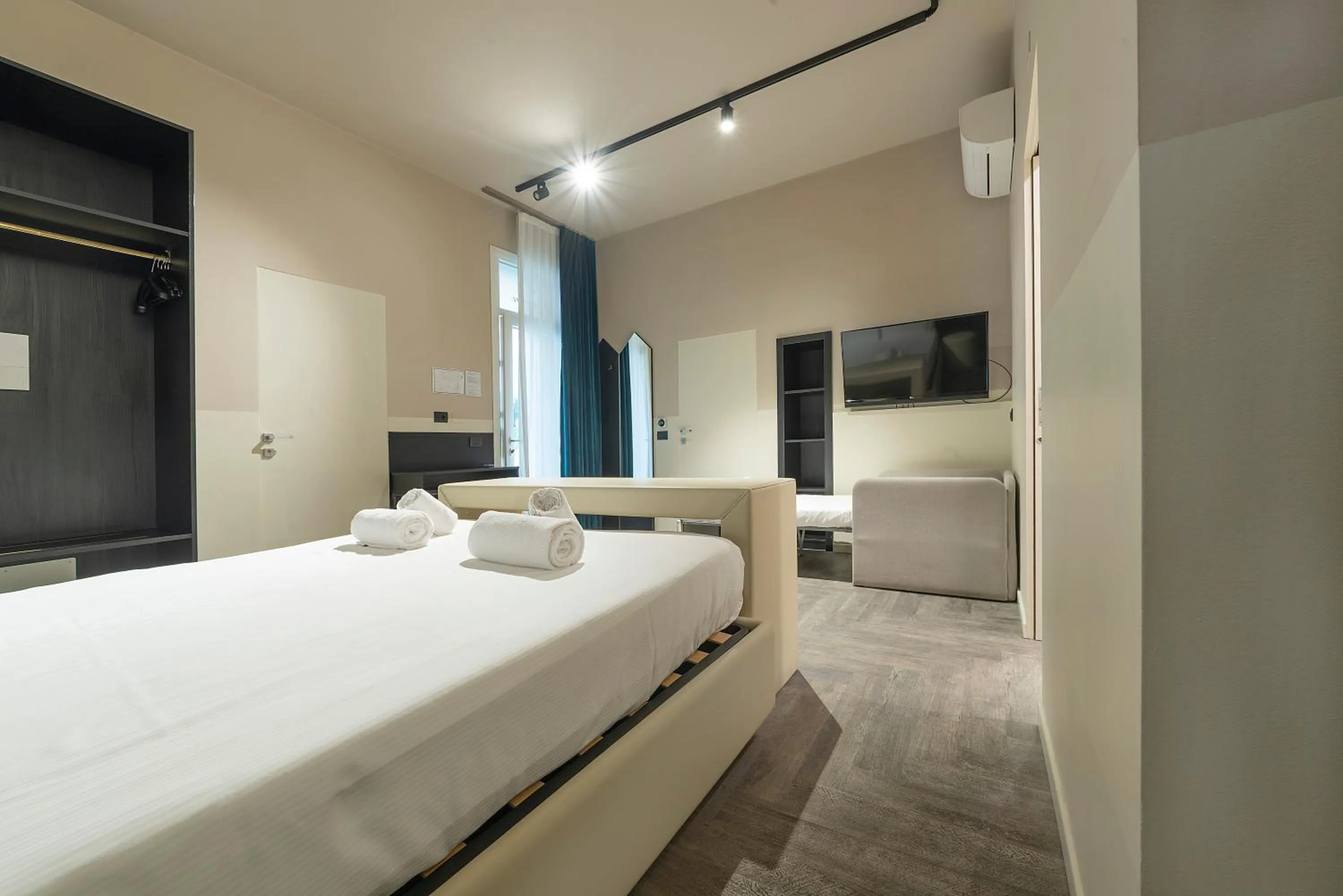 Bedroom, Bed in Italianflat - Theatrum Rooms and Suite