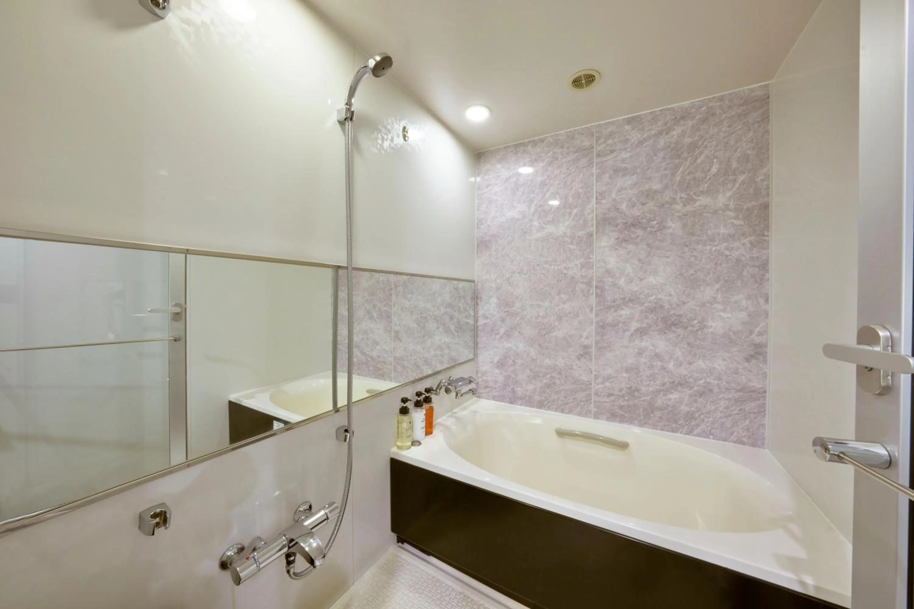 Bathroom in Hotel Villa Fontaine Tokyo-Shinjuku