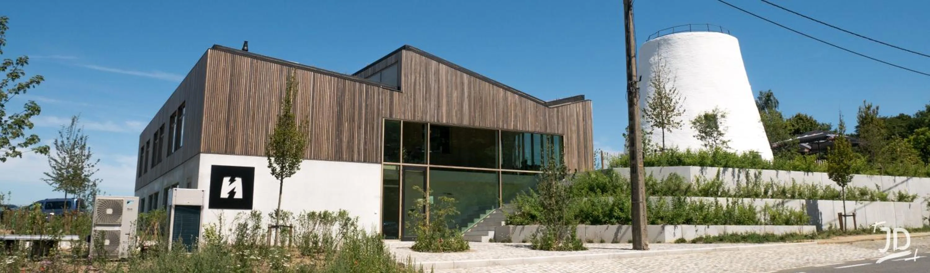 Facade/entrance in Hotond Sporthotel