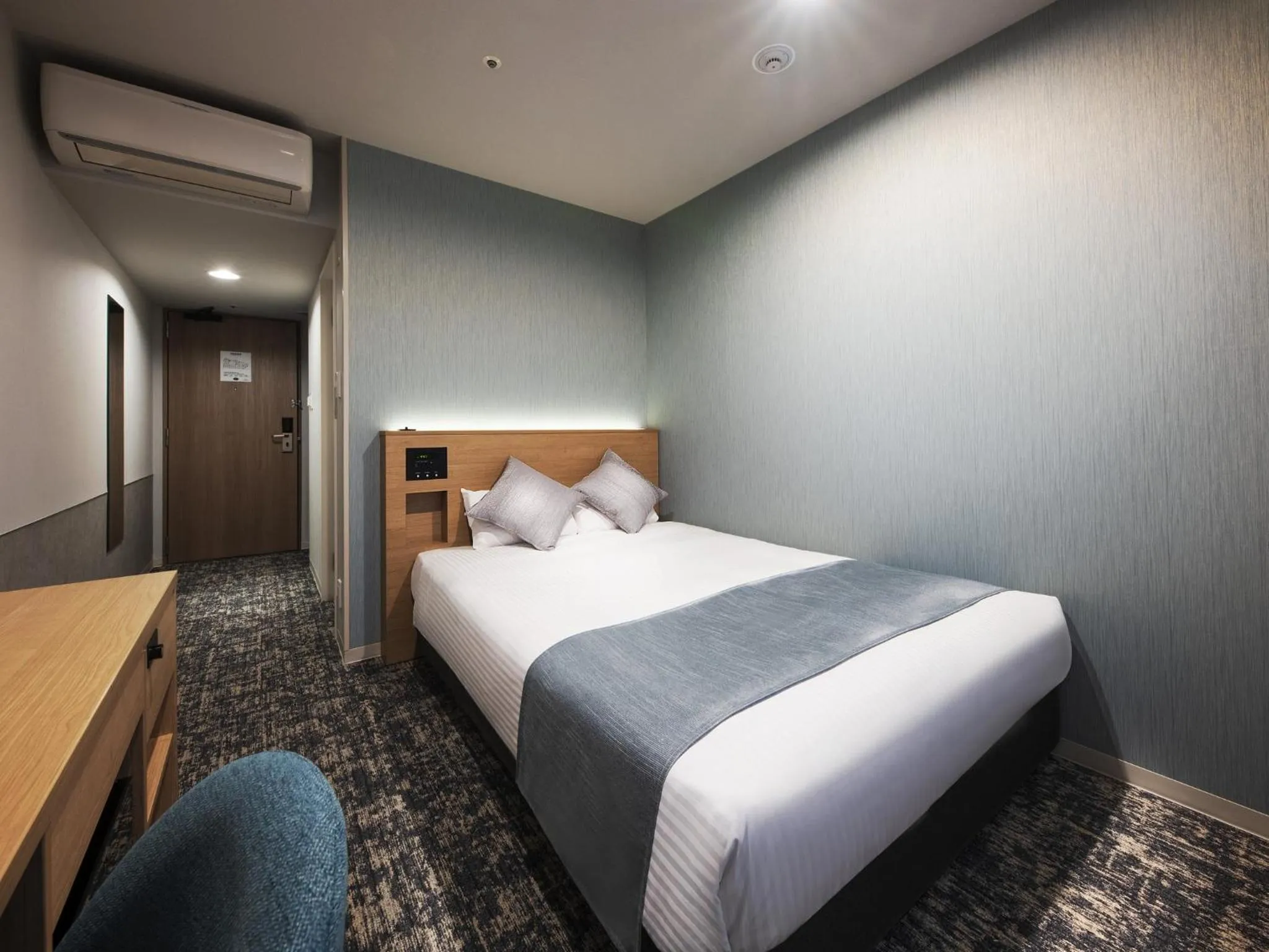 Photo of the whole room, Bed in Hotel Villa Fontaine Tokyo-Kayabacho