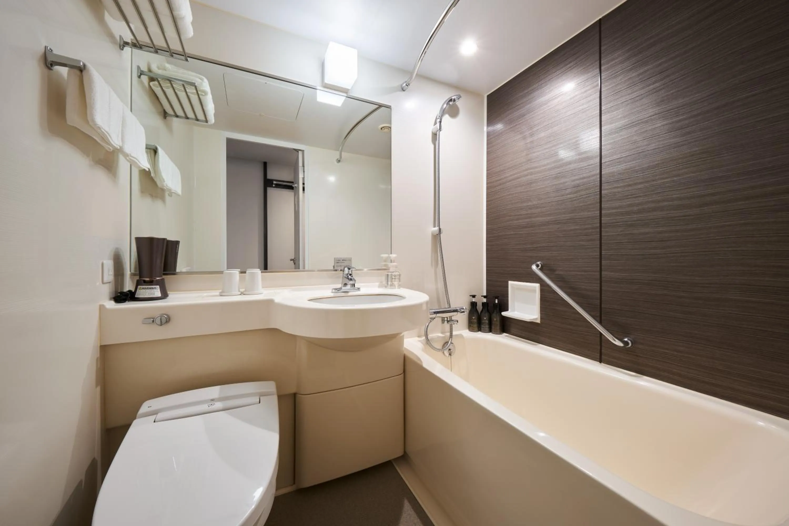 Bathroom in Hotel Villa Fontaine Tokyo-hatchobori