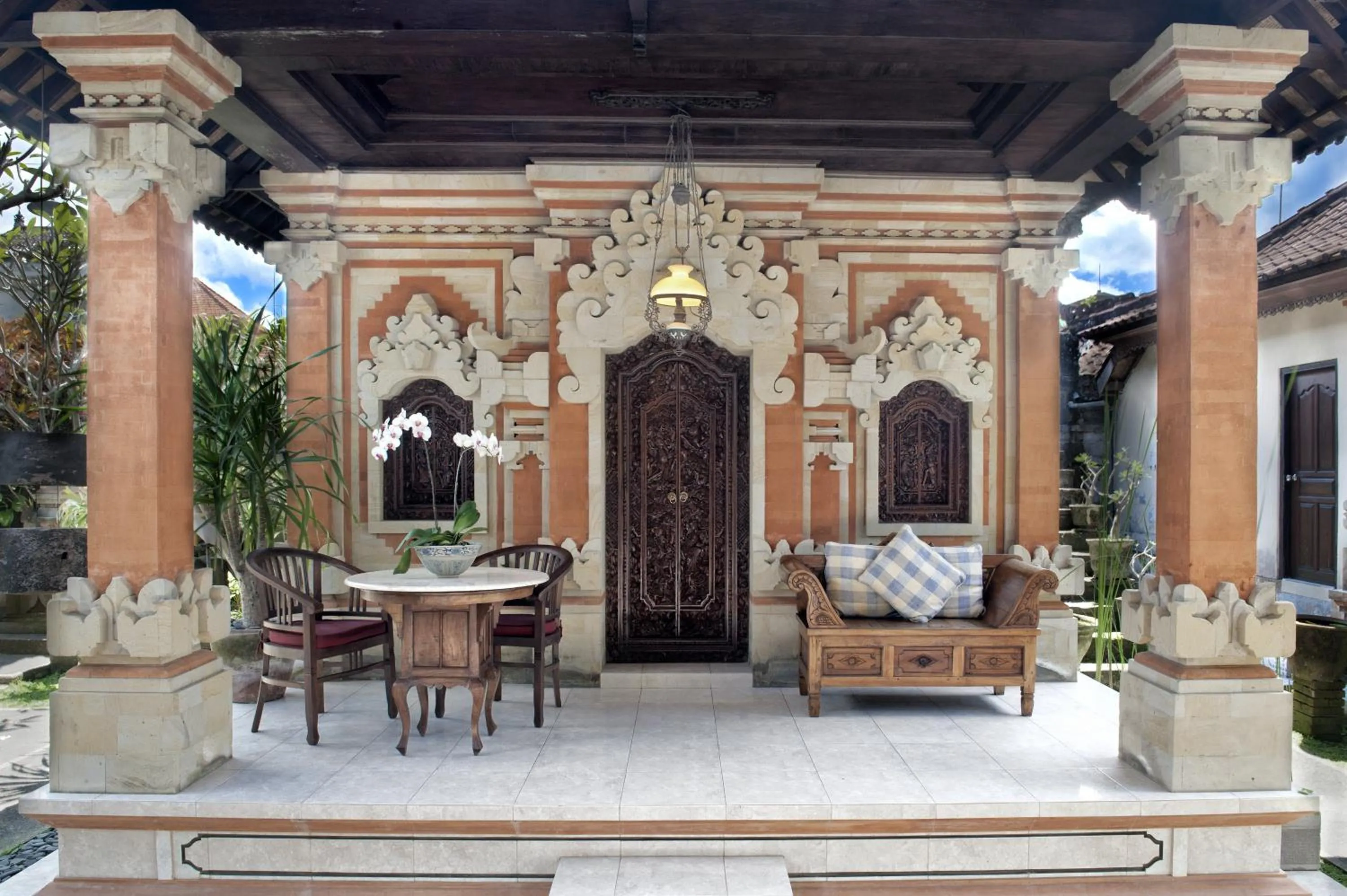 Balcony/Terrace in Teja Home Stay