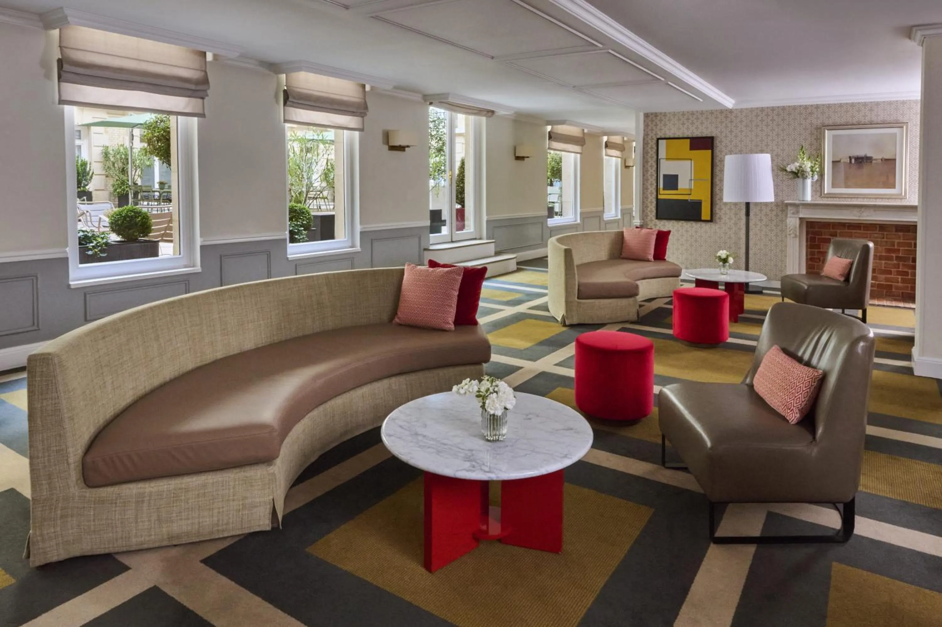 Lobby or reception in Fraser Suites Le Claridge Champs-Elysées