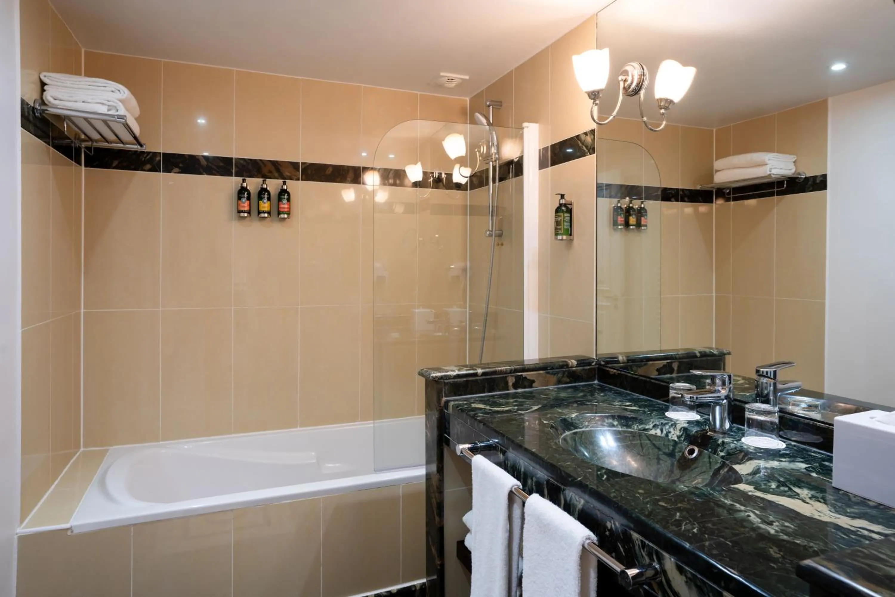 Bathroom in Fraser Suites Le Claridge Champs-Elysées