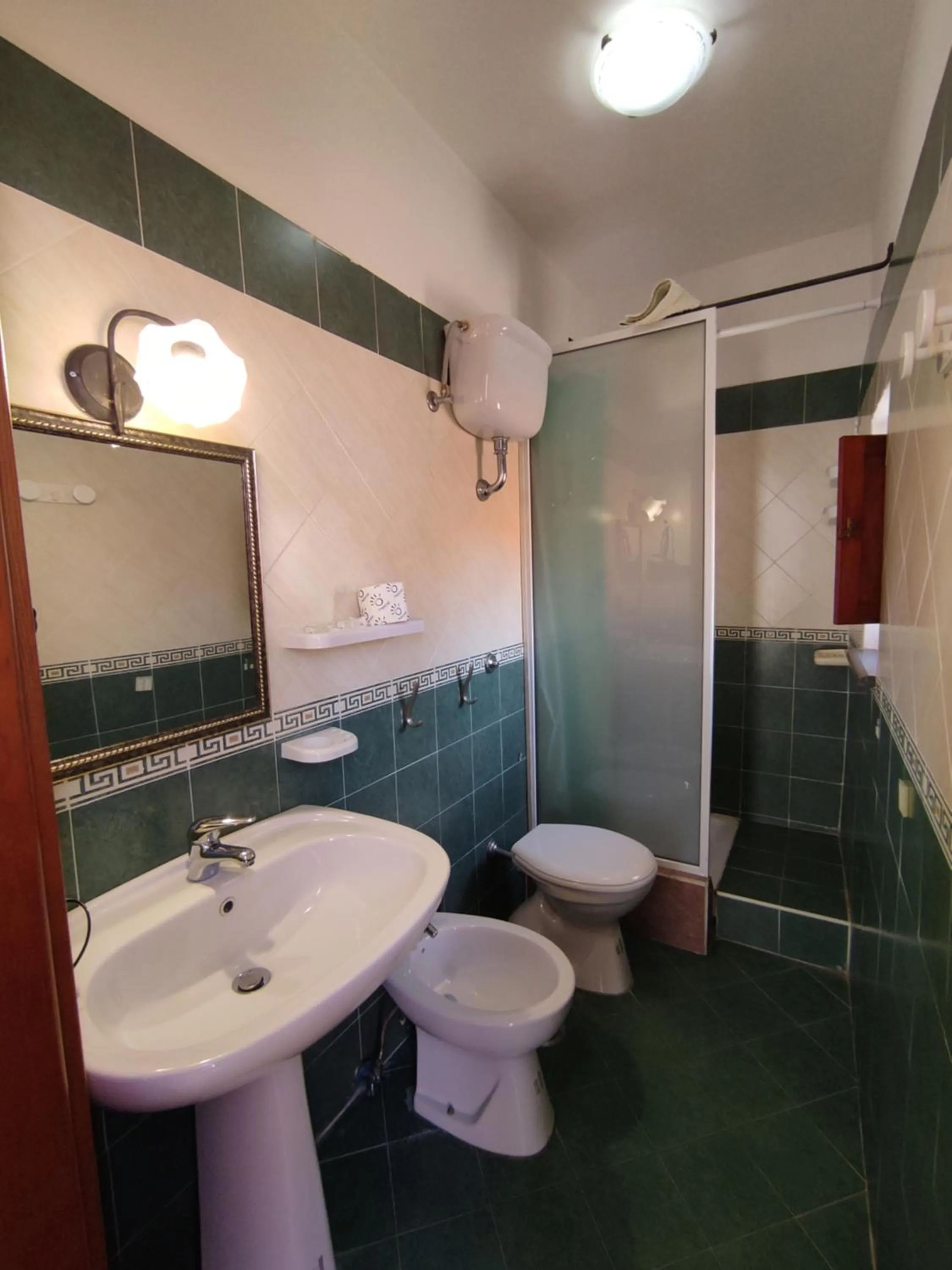 Bathroom in Kirillos IN CILENTO