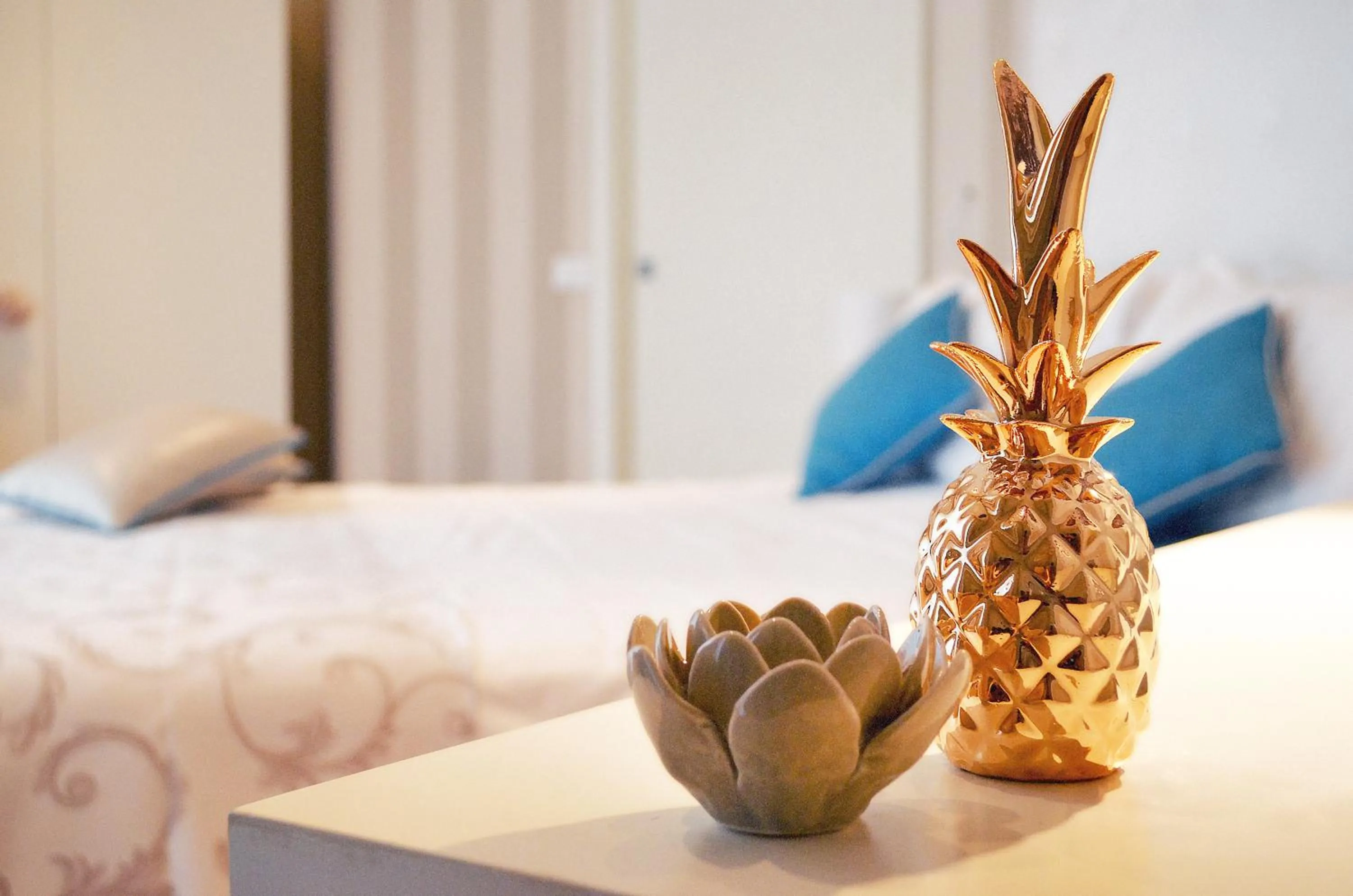 Decorative detail, Bed in Rooms Milano Duomo