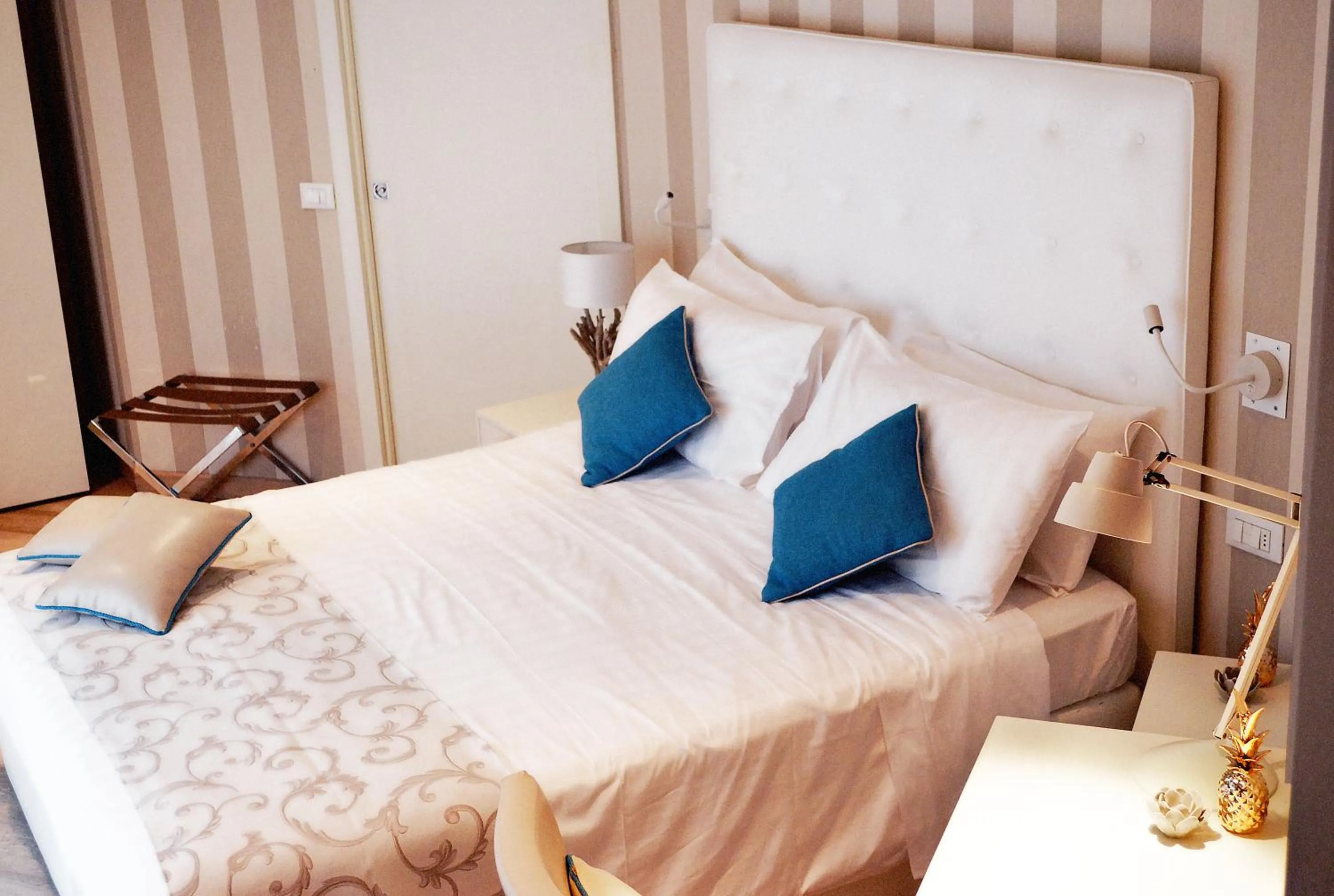 Photo of the whole room, Bed in Rooms Milano Duomo