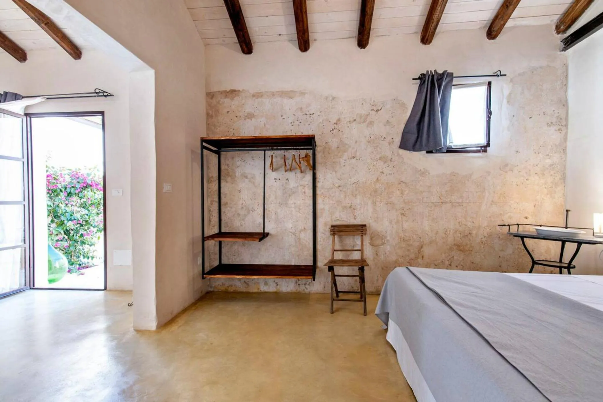 Photo of the whole room in Casina Solatia