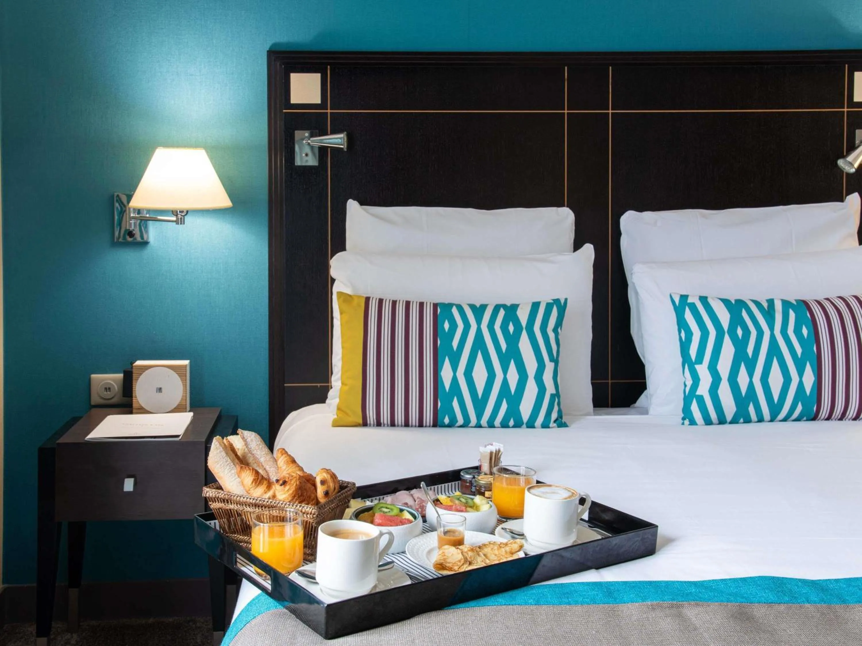 Breakfast, Bed in Hotel Mercure La Baule Majestic