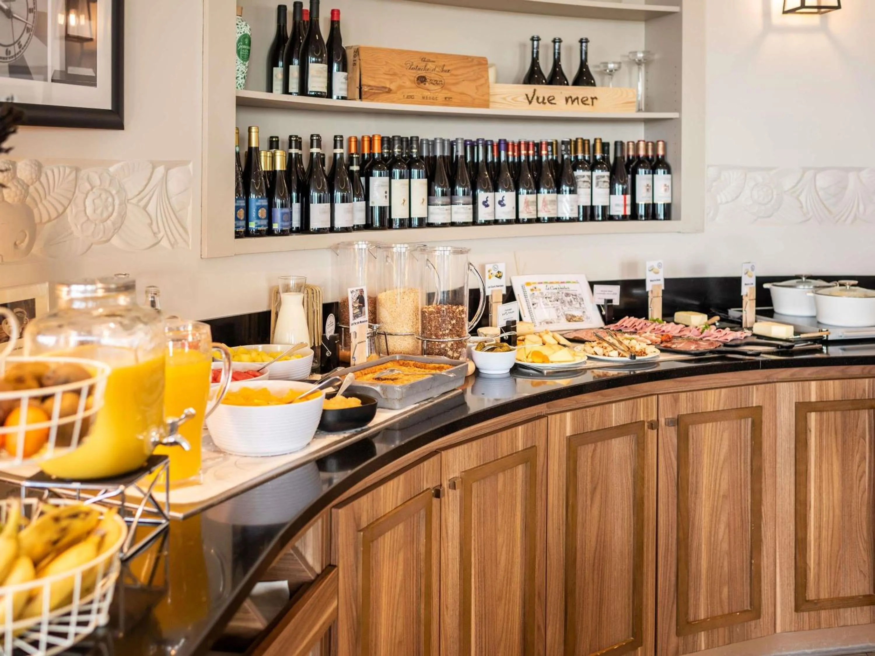 Breakfast in Hotel Mercure La Baule Majestic