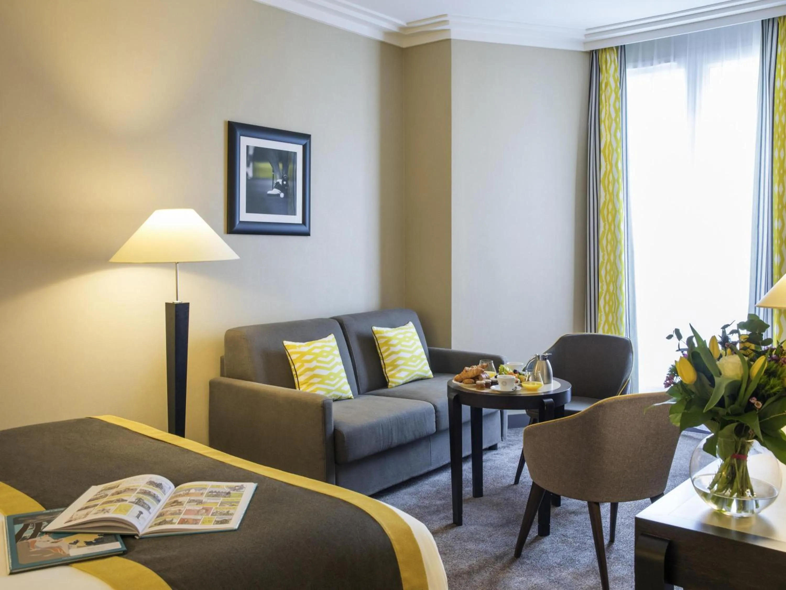 Bedroom in Hotel Mercure La Baule Majestic