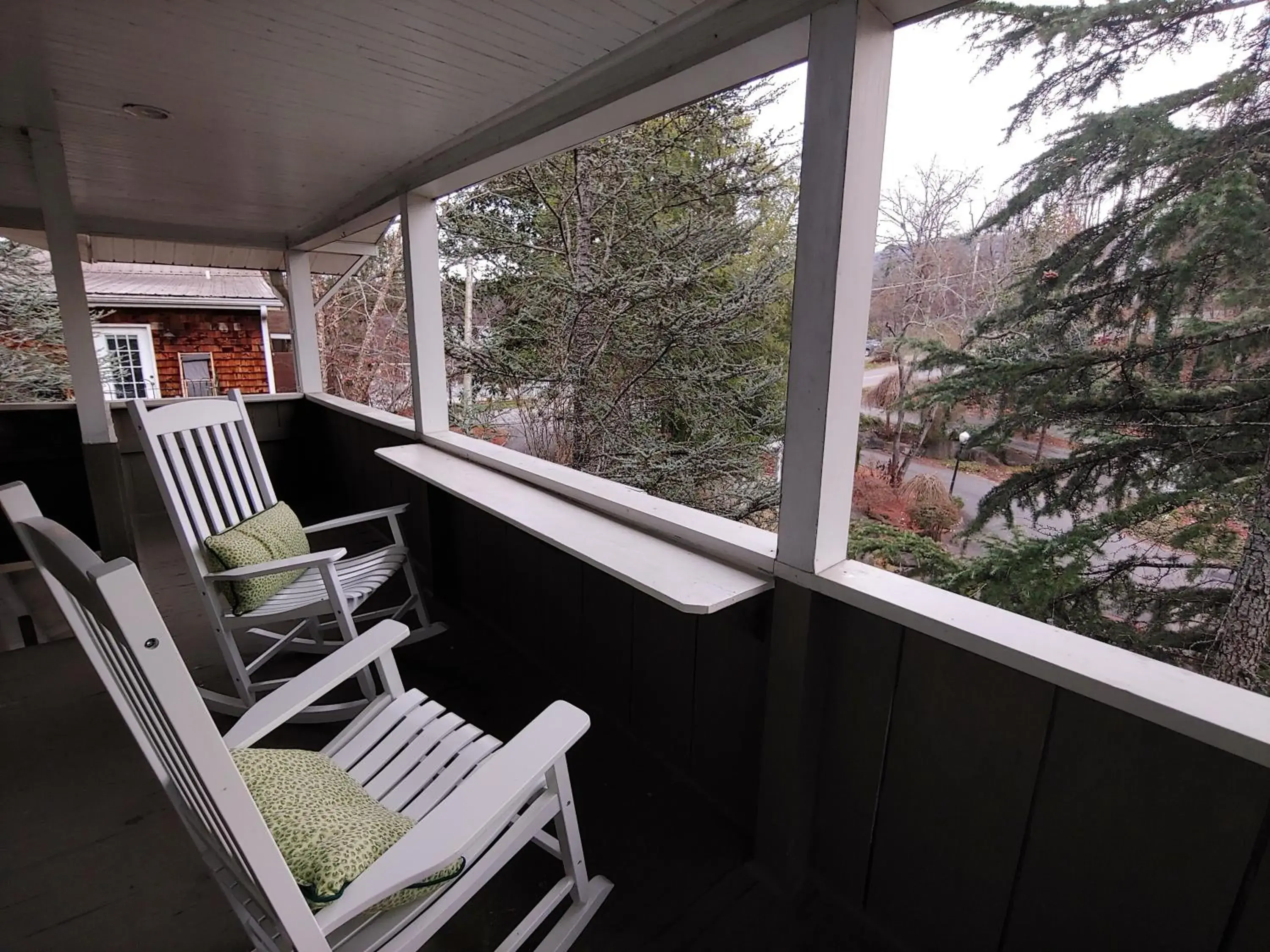 Queen Room with Sofa Bed in McKinley Edwards Inn Queen Room with Sofa Bed in McKinley Edwards Inn
