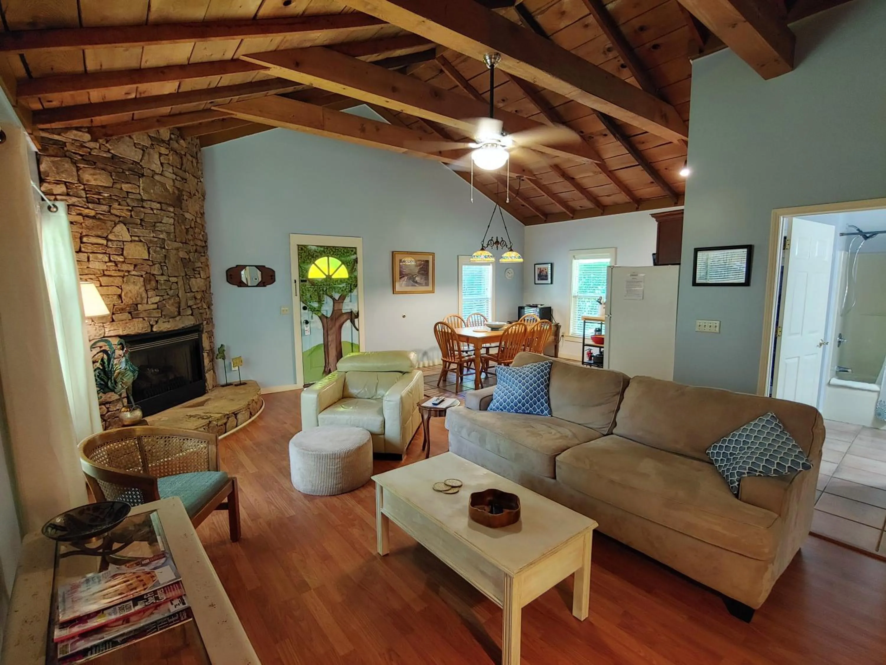 Living room in McKinley Edwards Inn