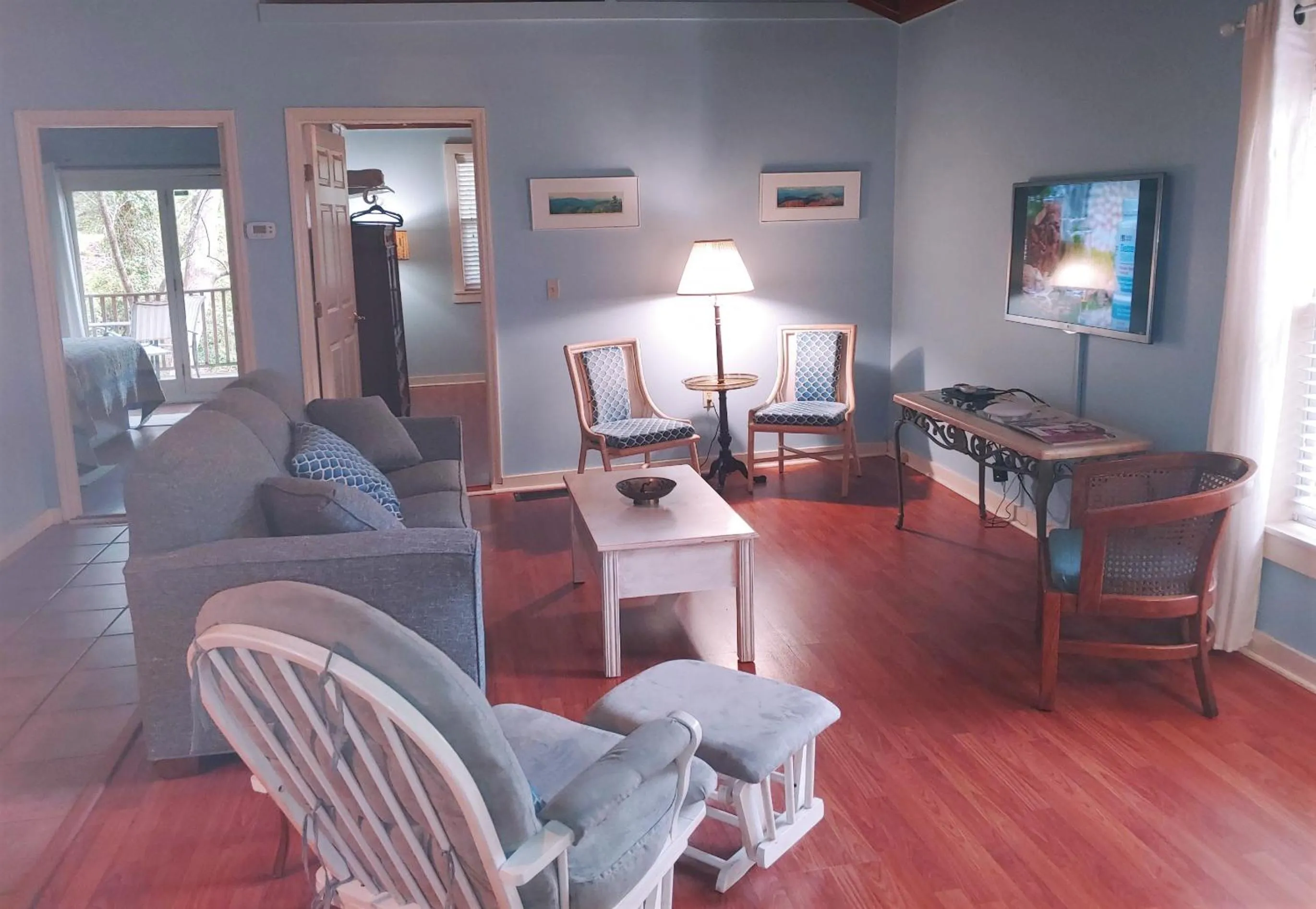 Living room in McKinley Edwards Inn