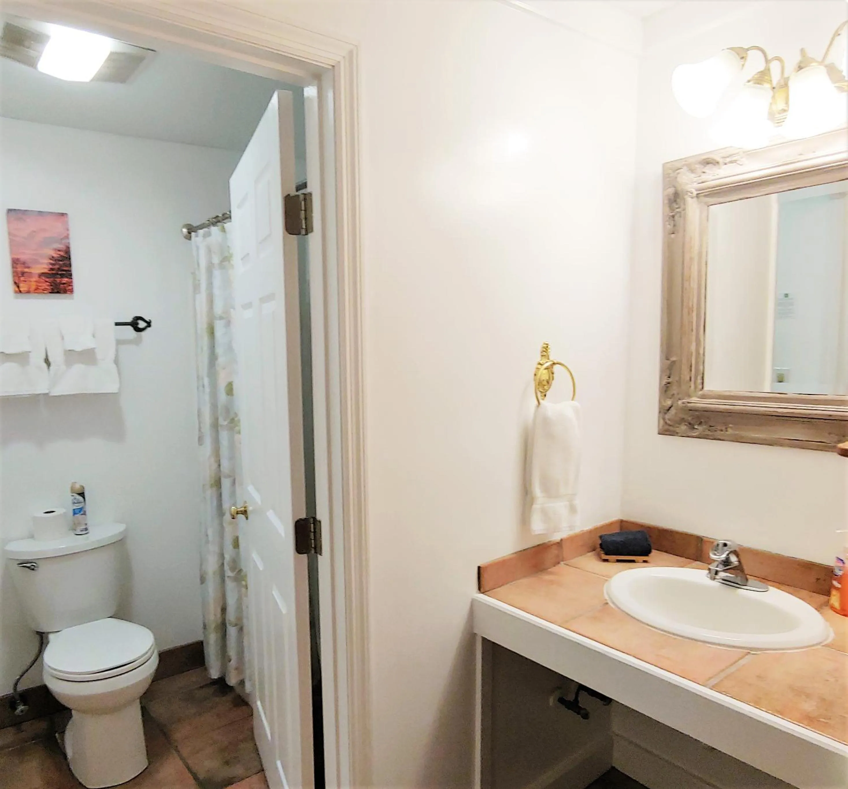 Bathroom in McKinley Edwards Inn