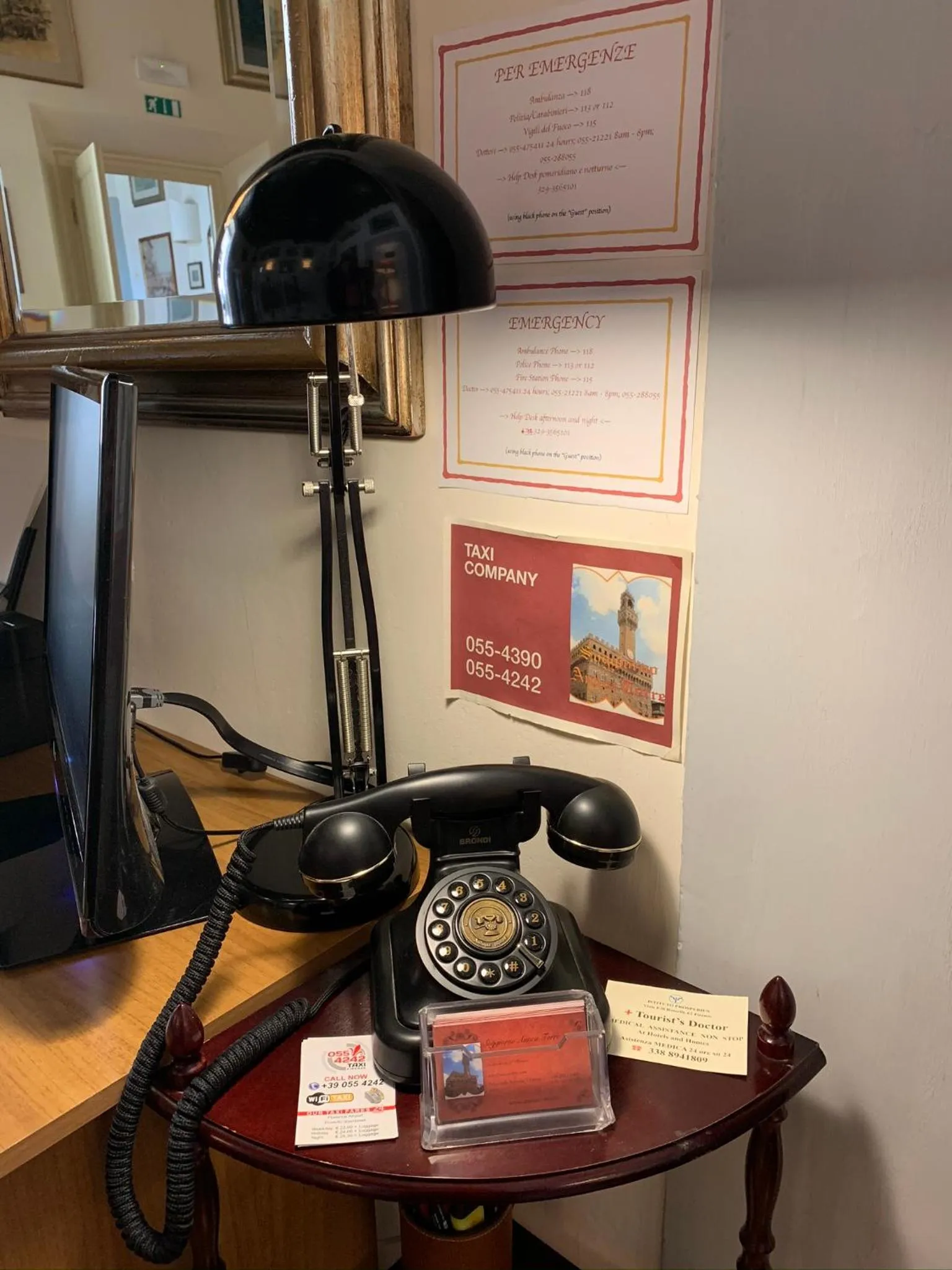 Communal lounge/ TV room in Soggiorno Antica Torre