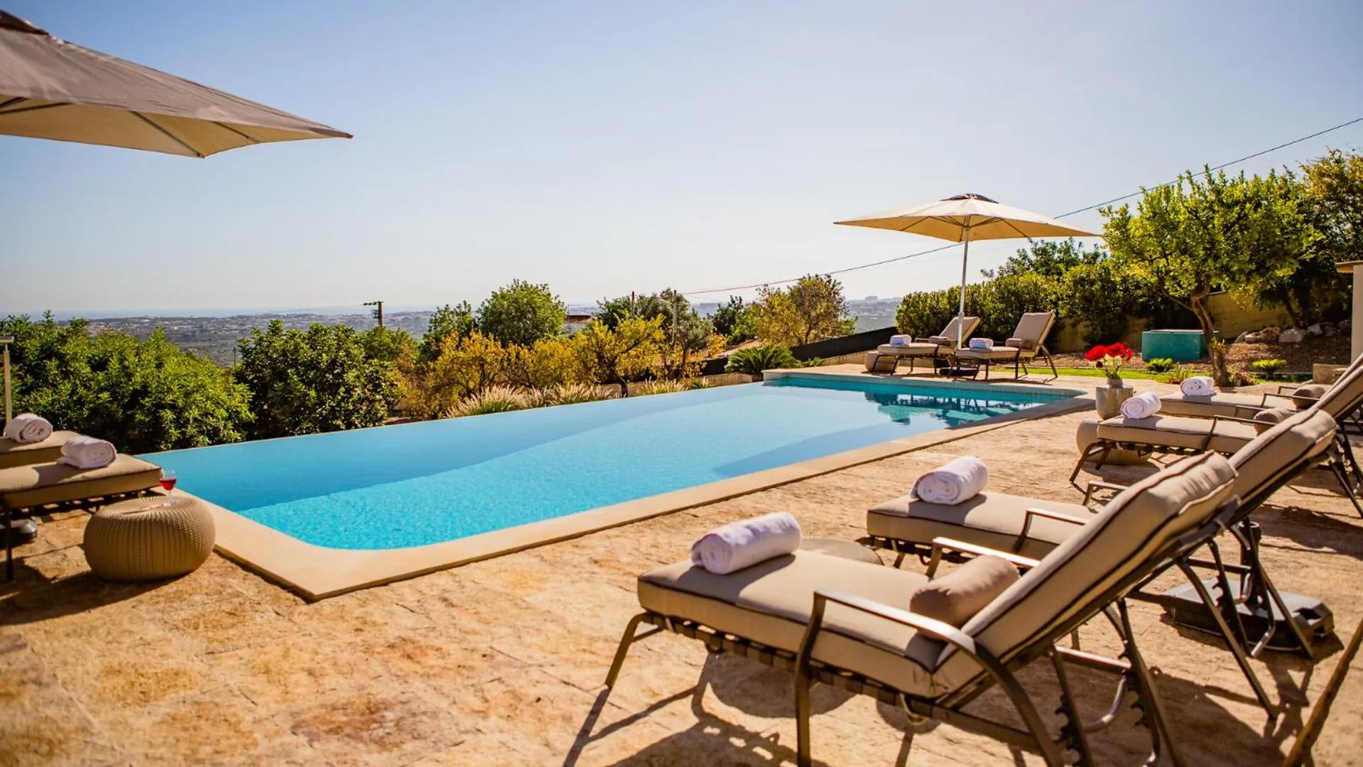 Swimming pool in Villa Mebahel - Boliqueime