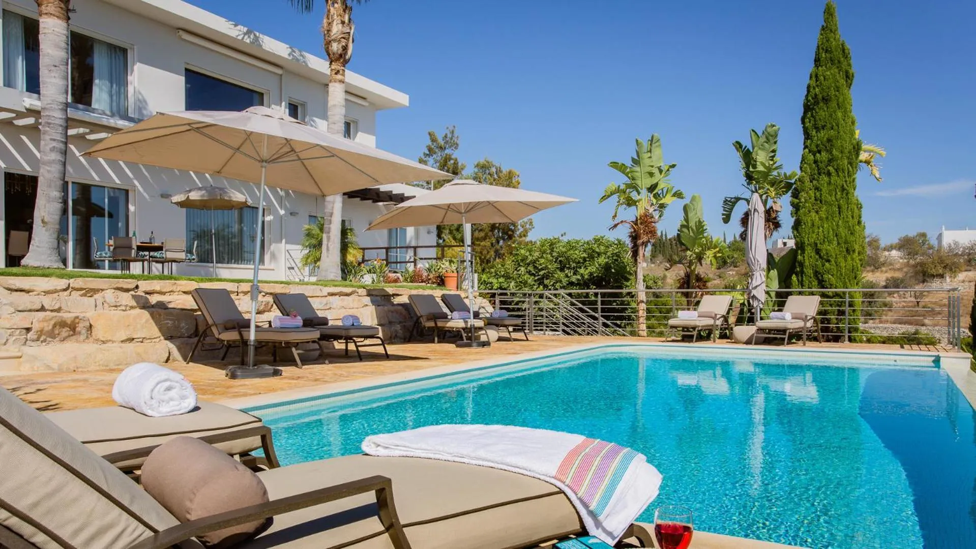 Swimming pool in Villa Mebahel - Boliqueime