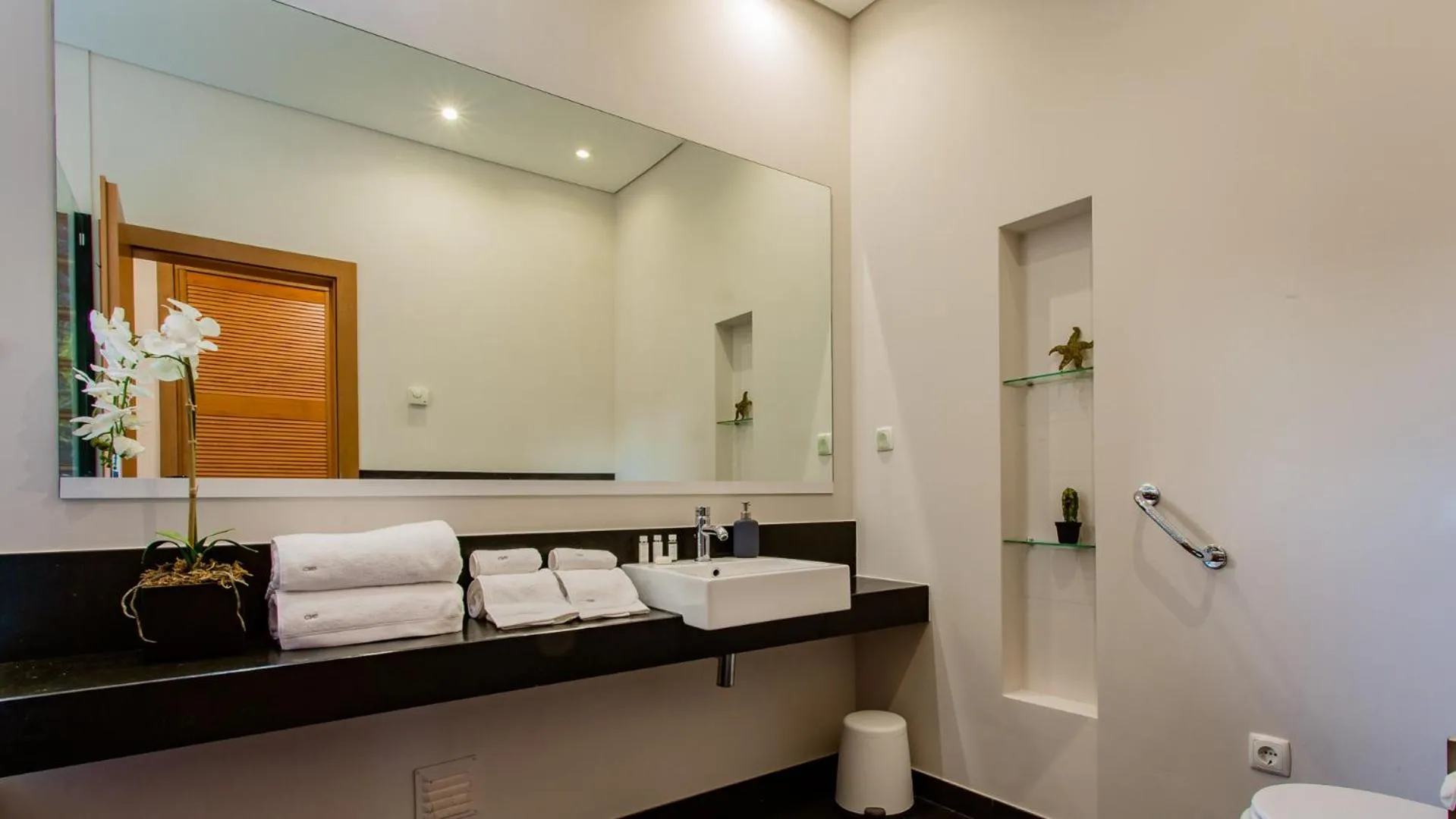 Bathroom in Villa Mebahel - Boliqueime