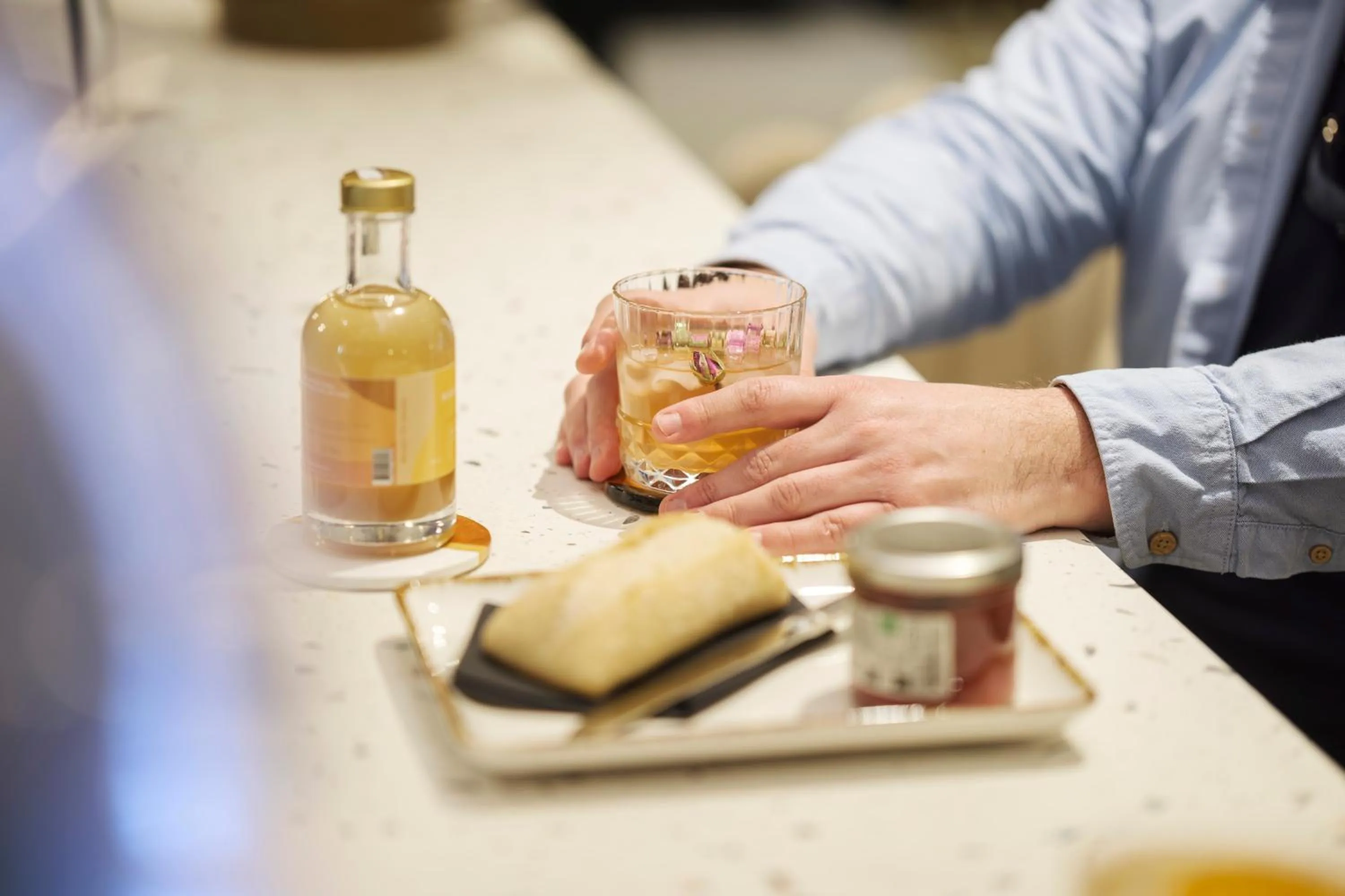 Lounge or bar in Hôtel du Parc Thionville Centre