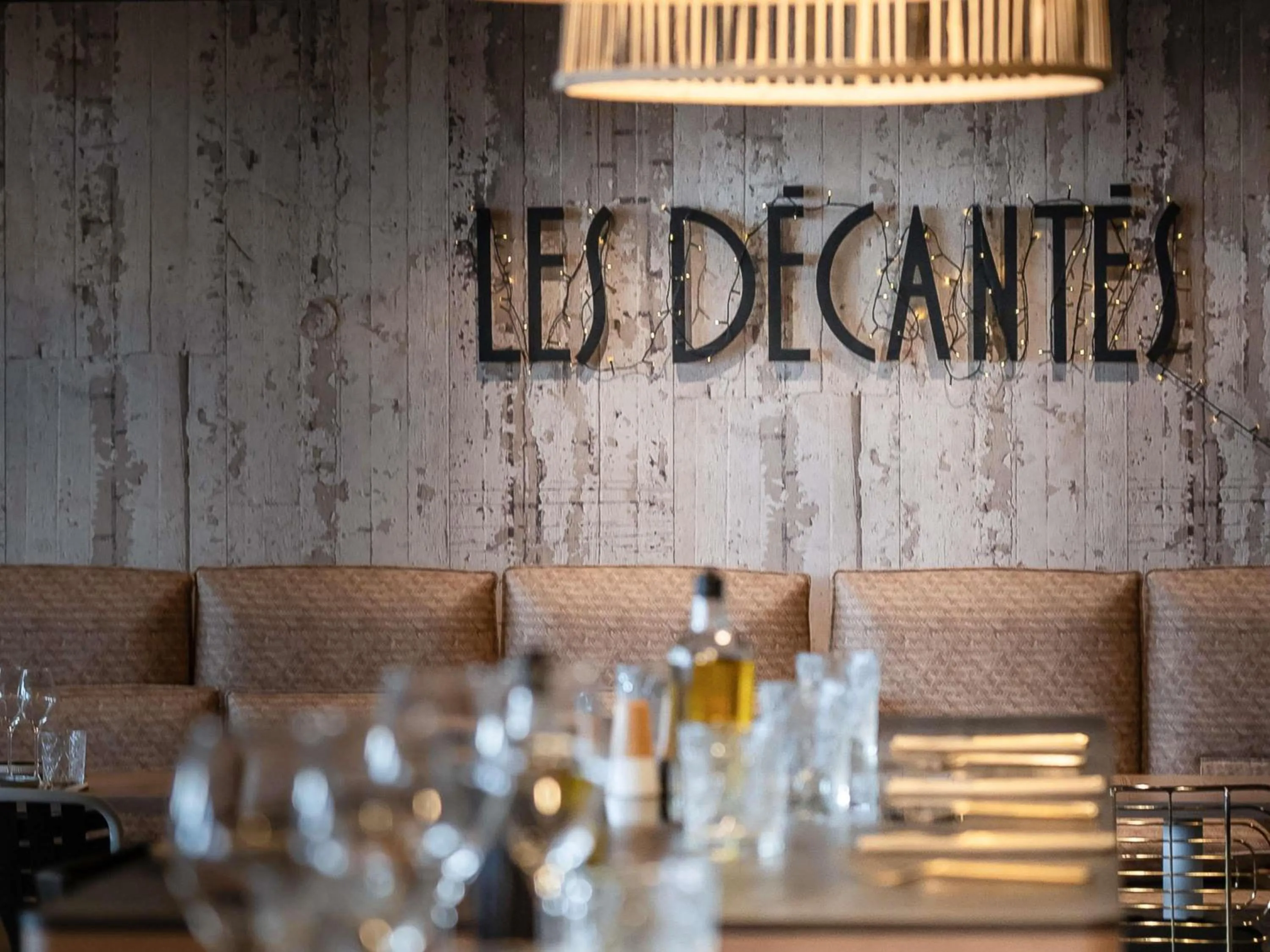 Restaurant/places to eat in Novotel Bordeaux Centre Ville