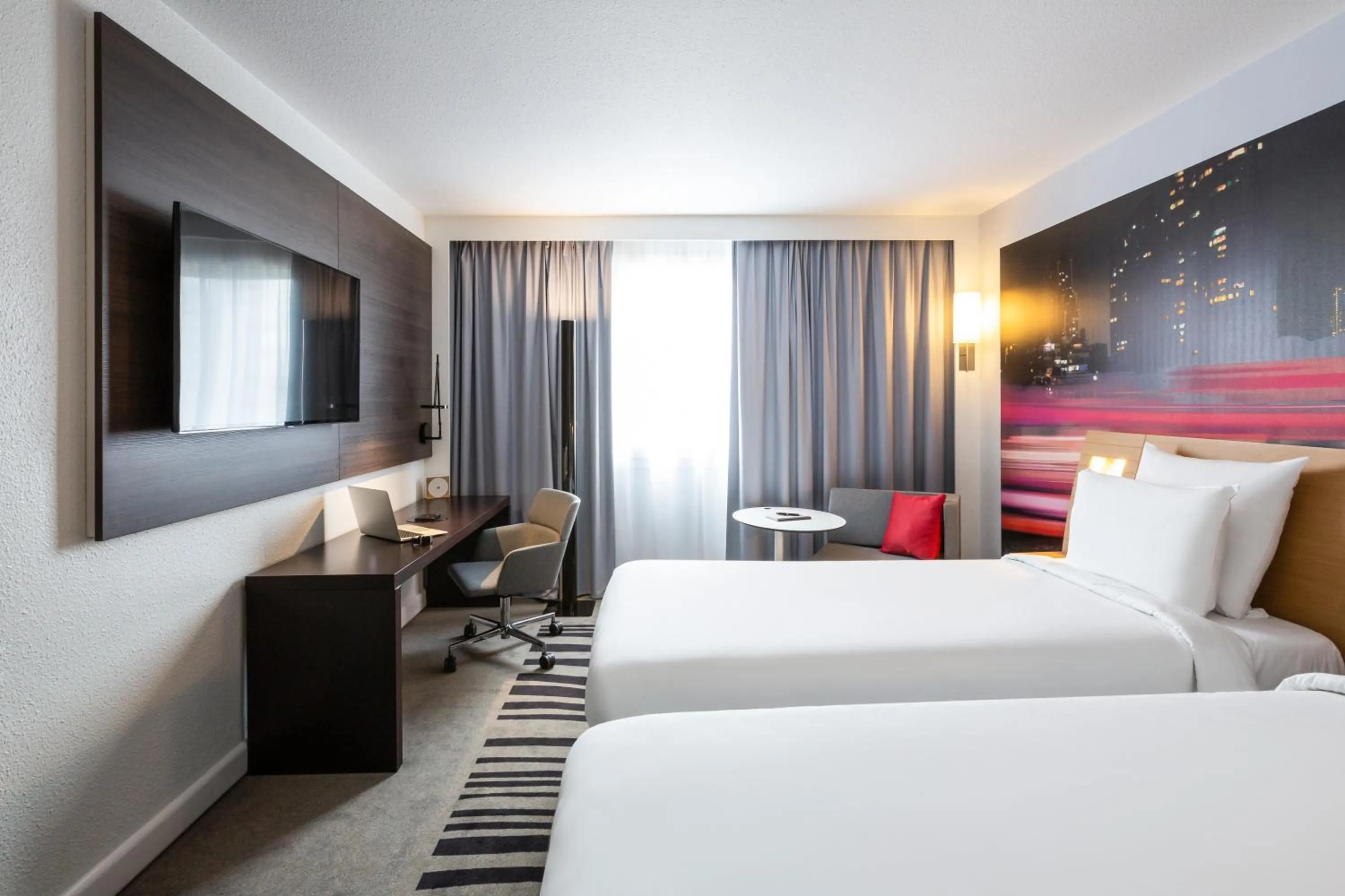 TV and multimedia, Bed in Novotel Bordeaux Centre Ville