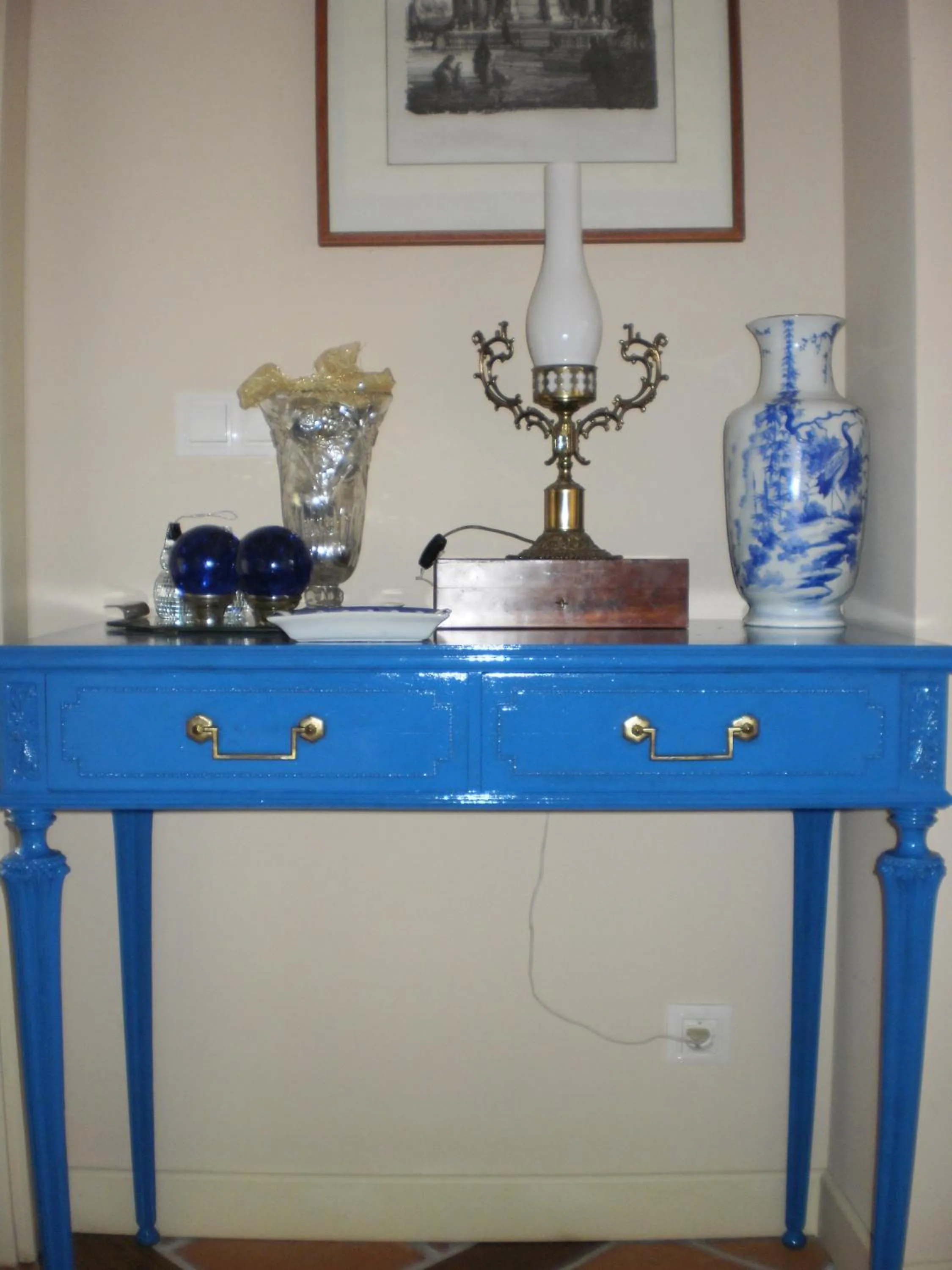 Decorative detail in Hotel Santa Coloma del Camino