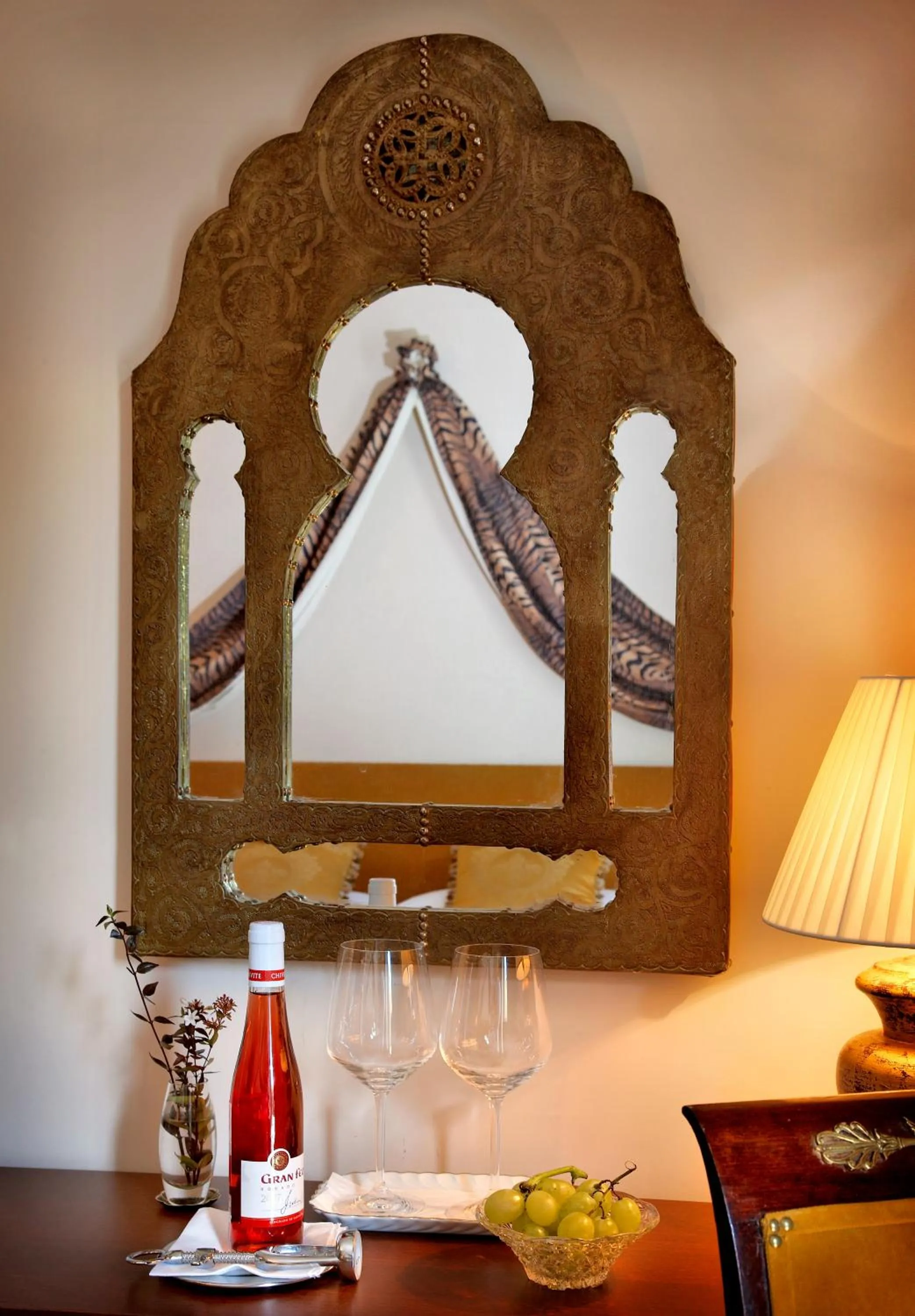 Decorative detail in Hotel Santa Coloma del Camino