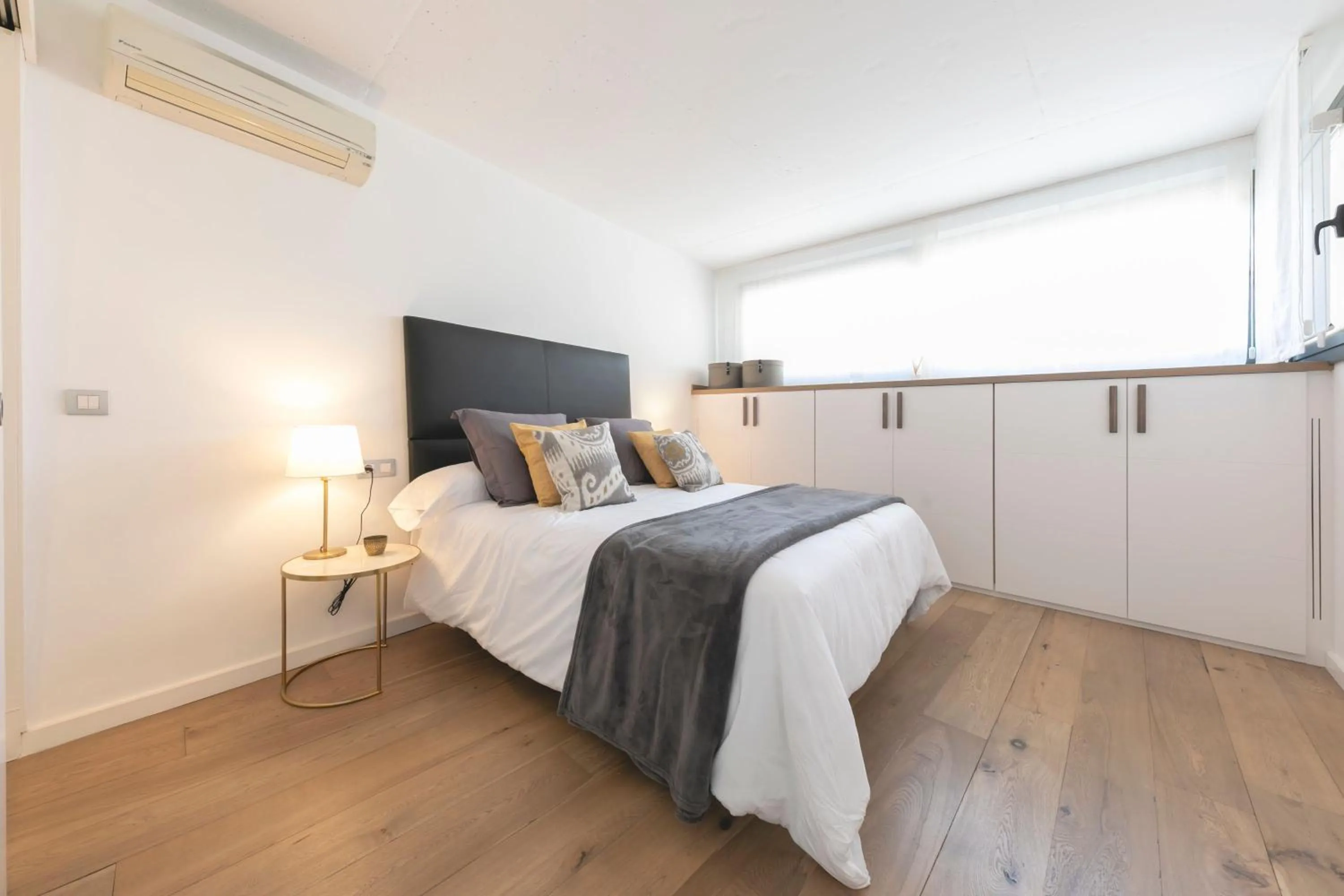 Bed in Bravissimo Portal Nou, with private garage